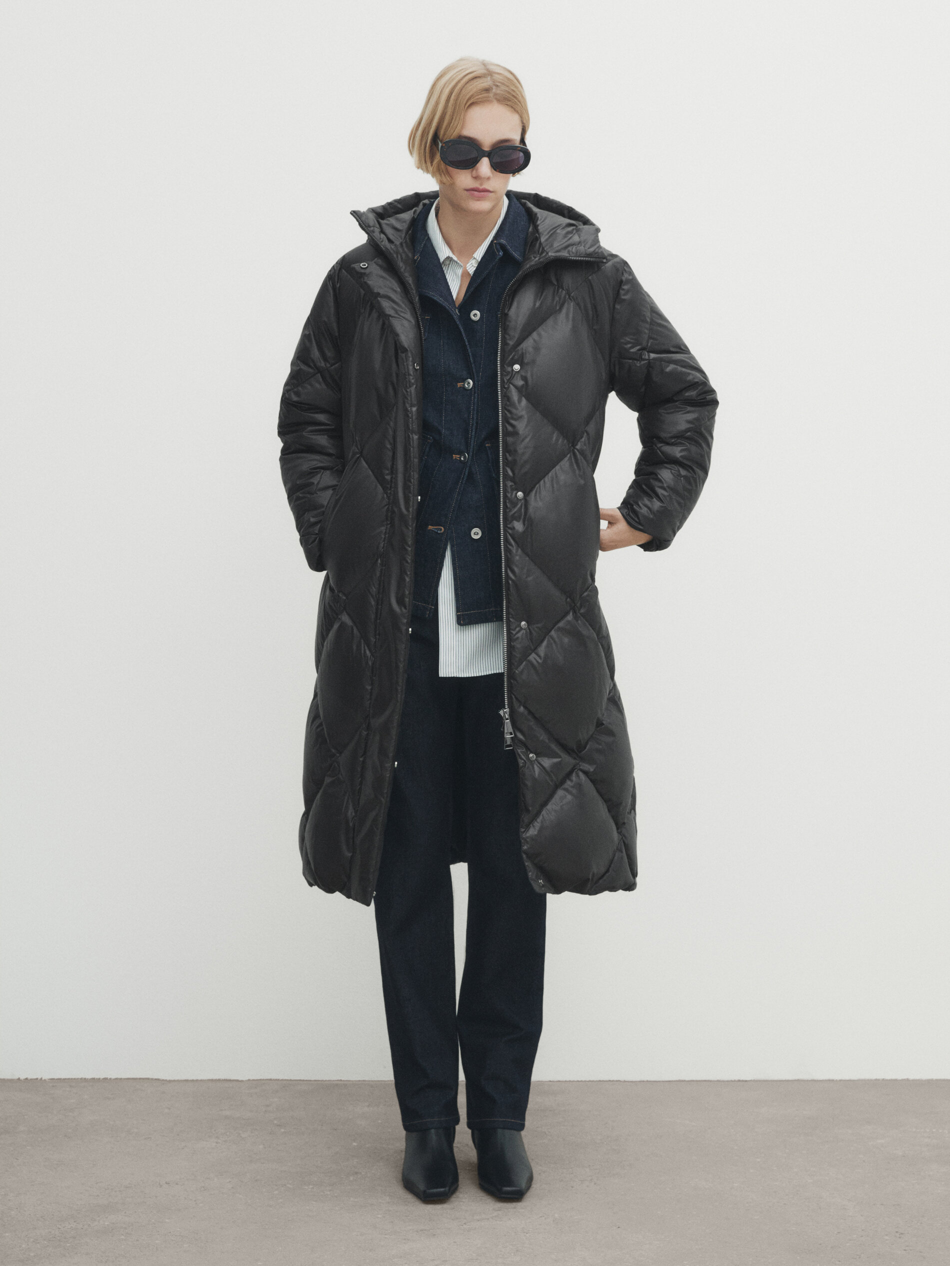 Long diamond jacket with down and feather padding Black Coats