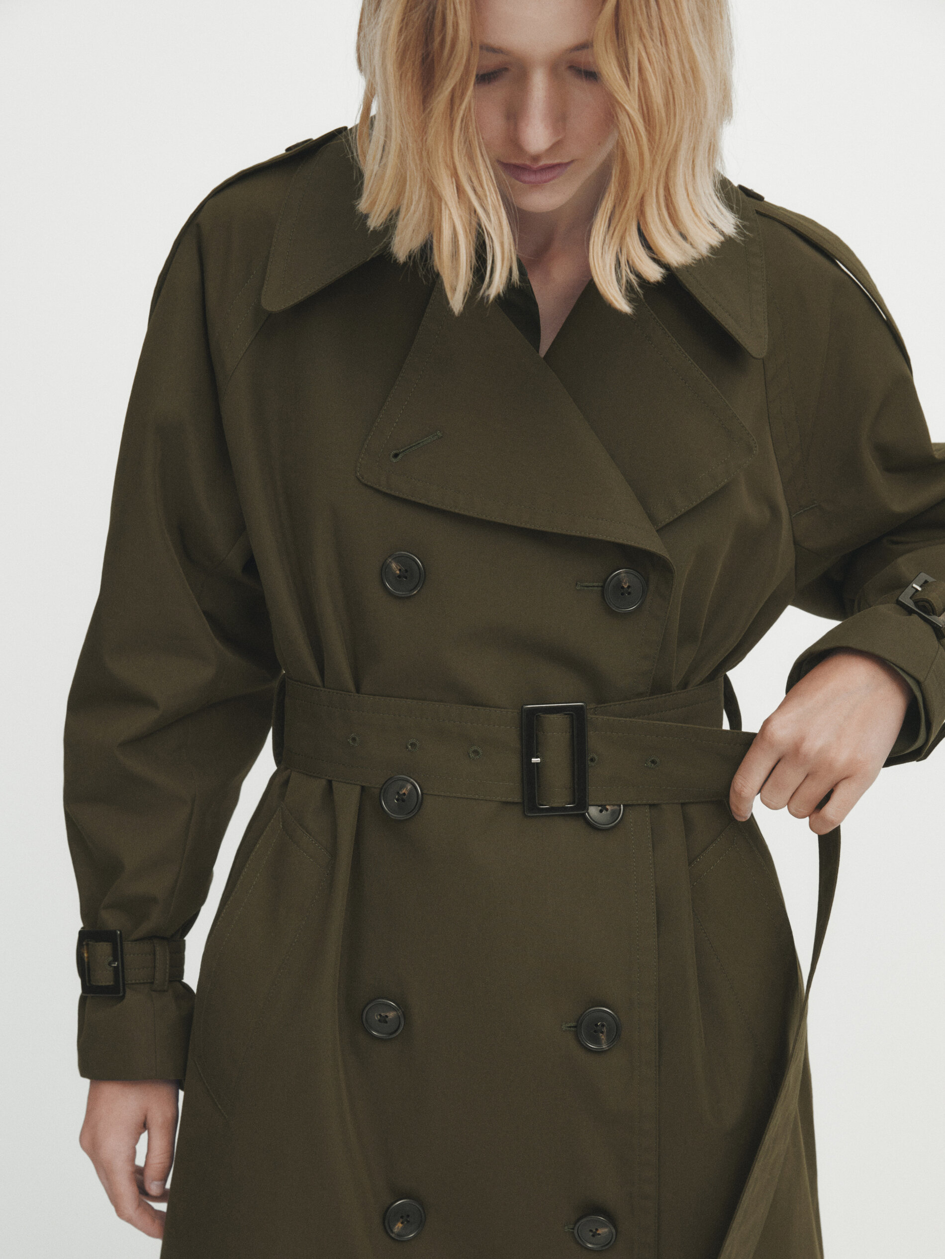 Voluminous trench coat with belt Massimo Dutti