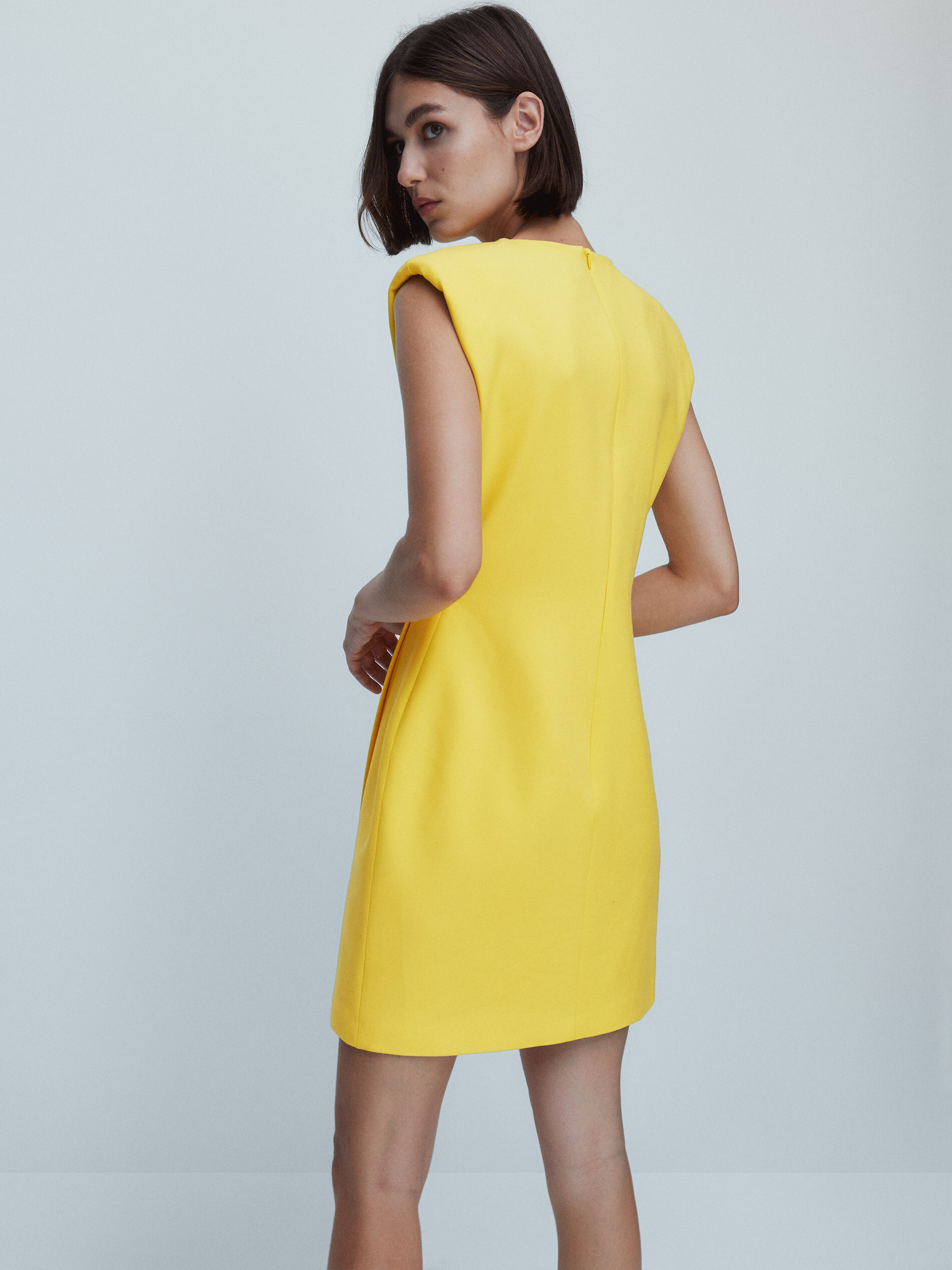 Vestido corto sin mangas Amarillo Vestir Vestidos Y Monos