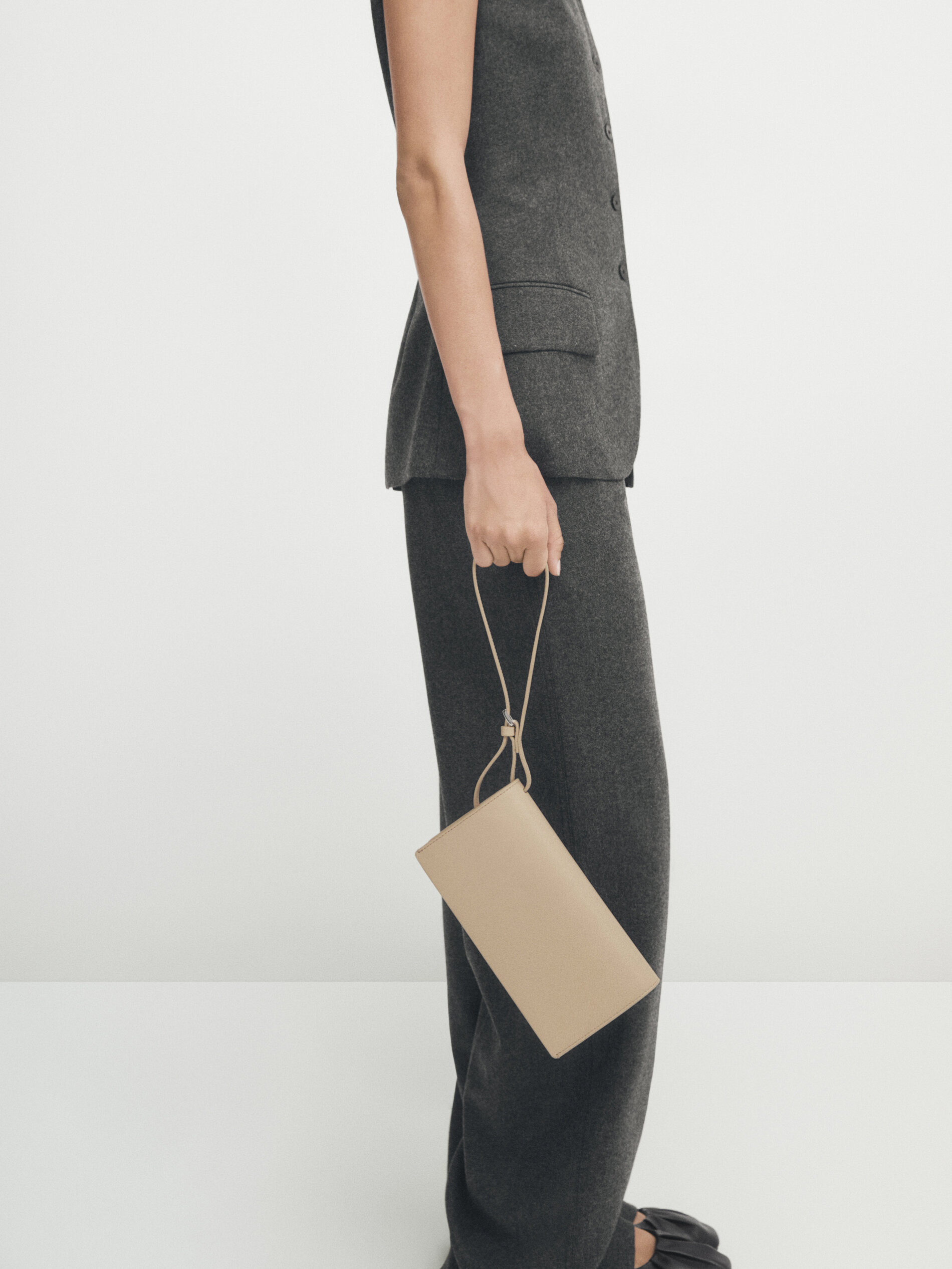 Massimo dutti hotsell clutch bag