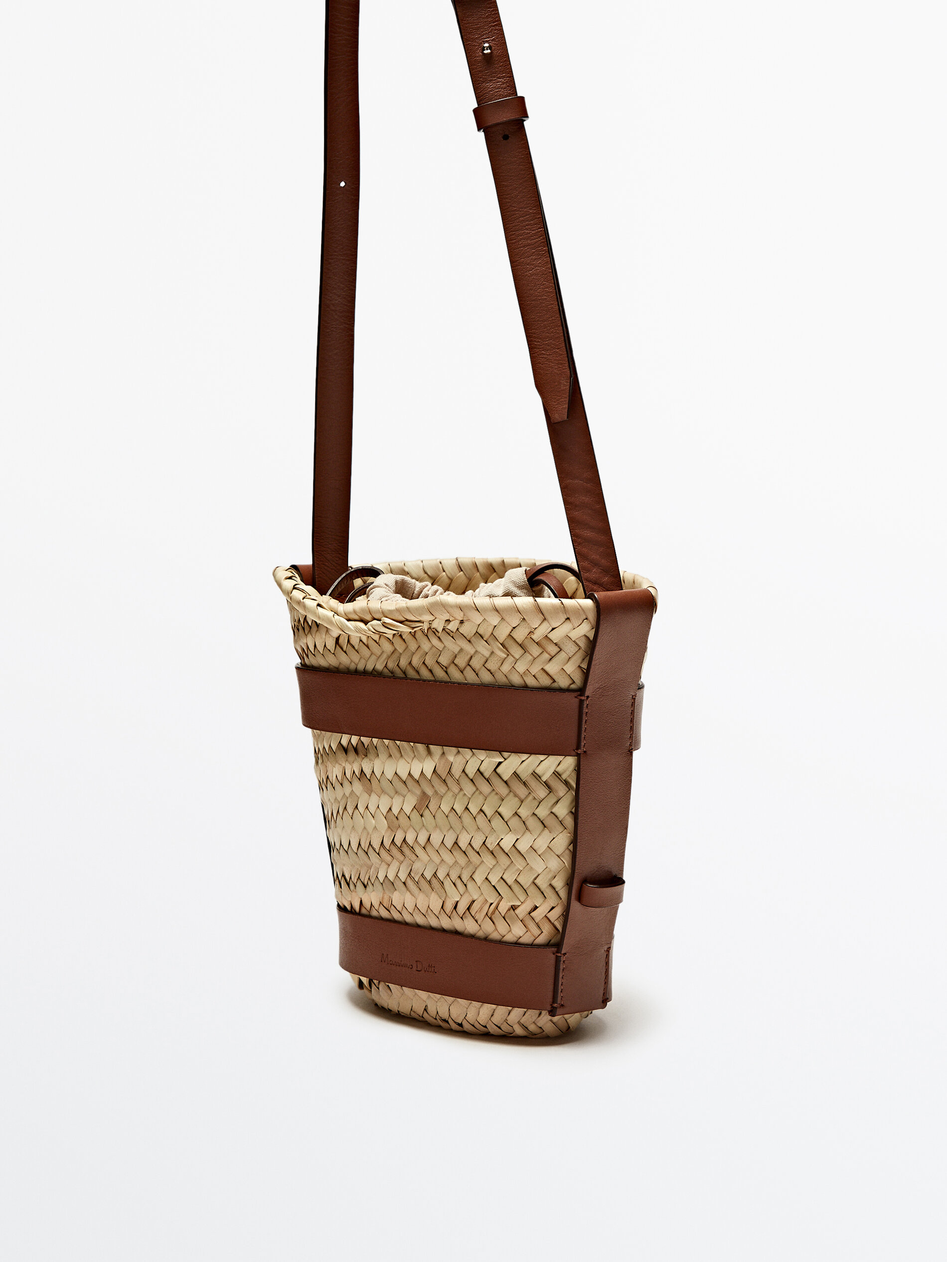 Mini woven basket bag + detachable pouch · Leather, Black