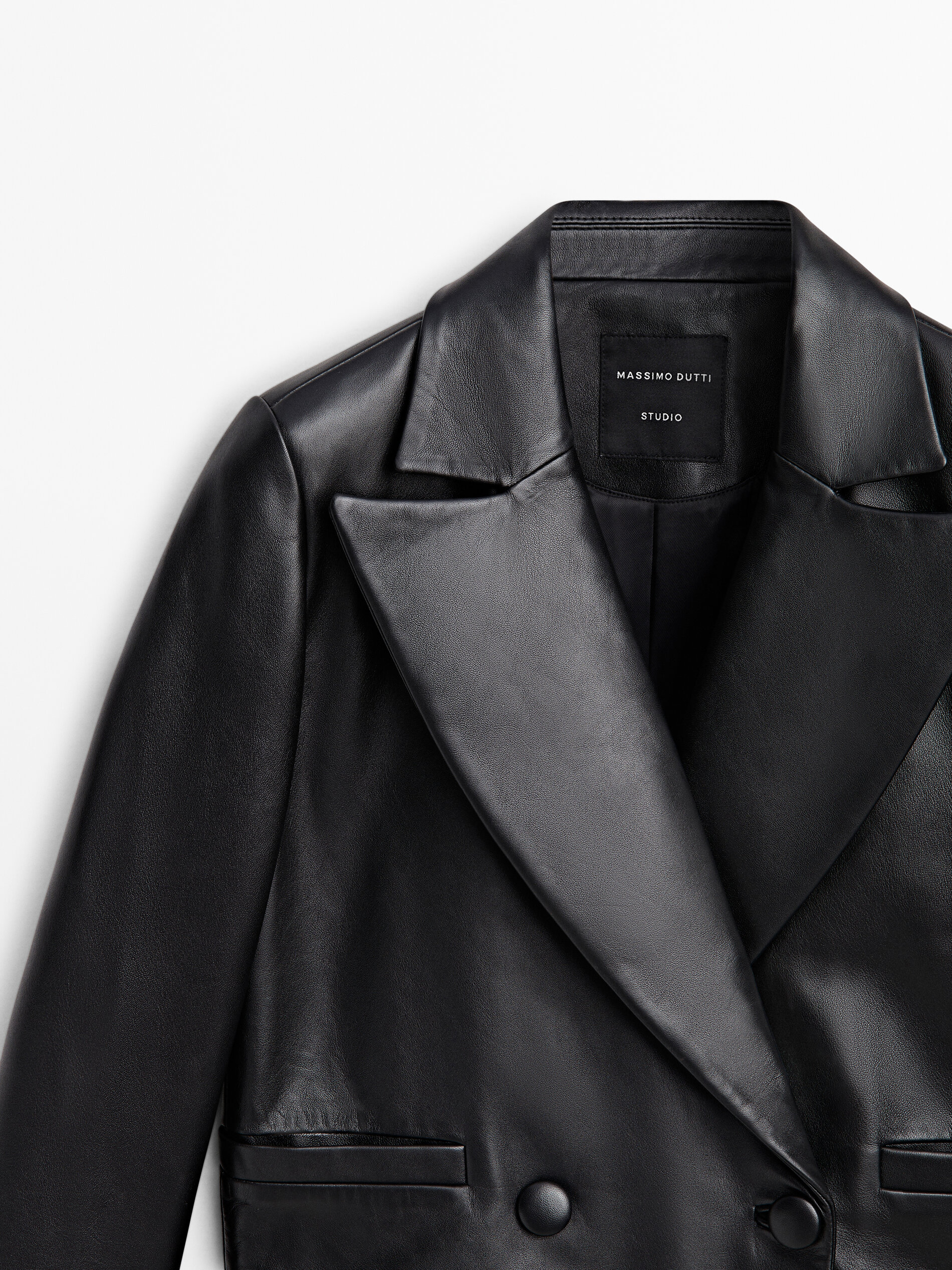 Veste courte crois e en cuir Studio Noir Habill Massimo Dutti