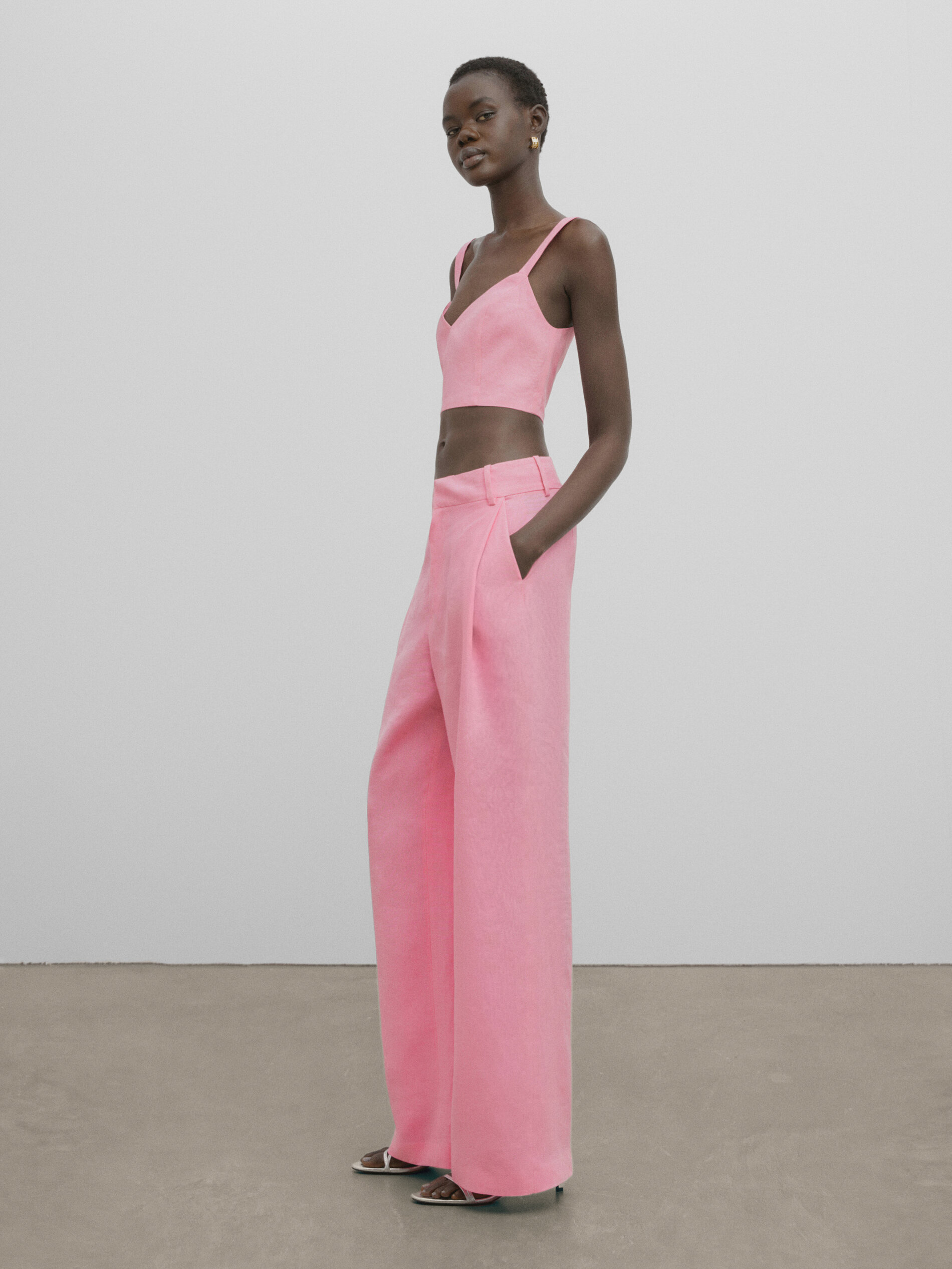Linen trousers with darts and pockets Studio