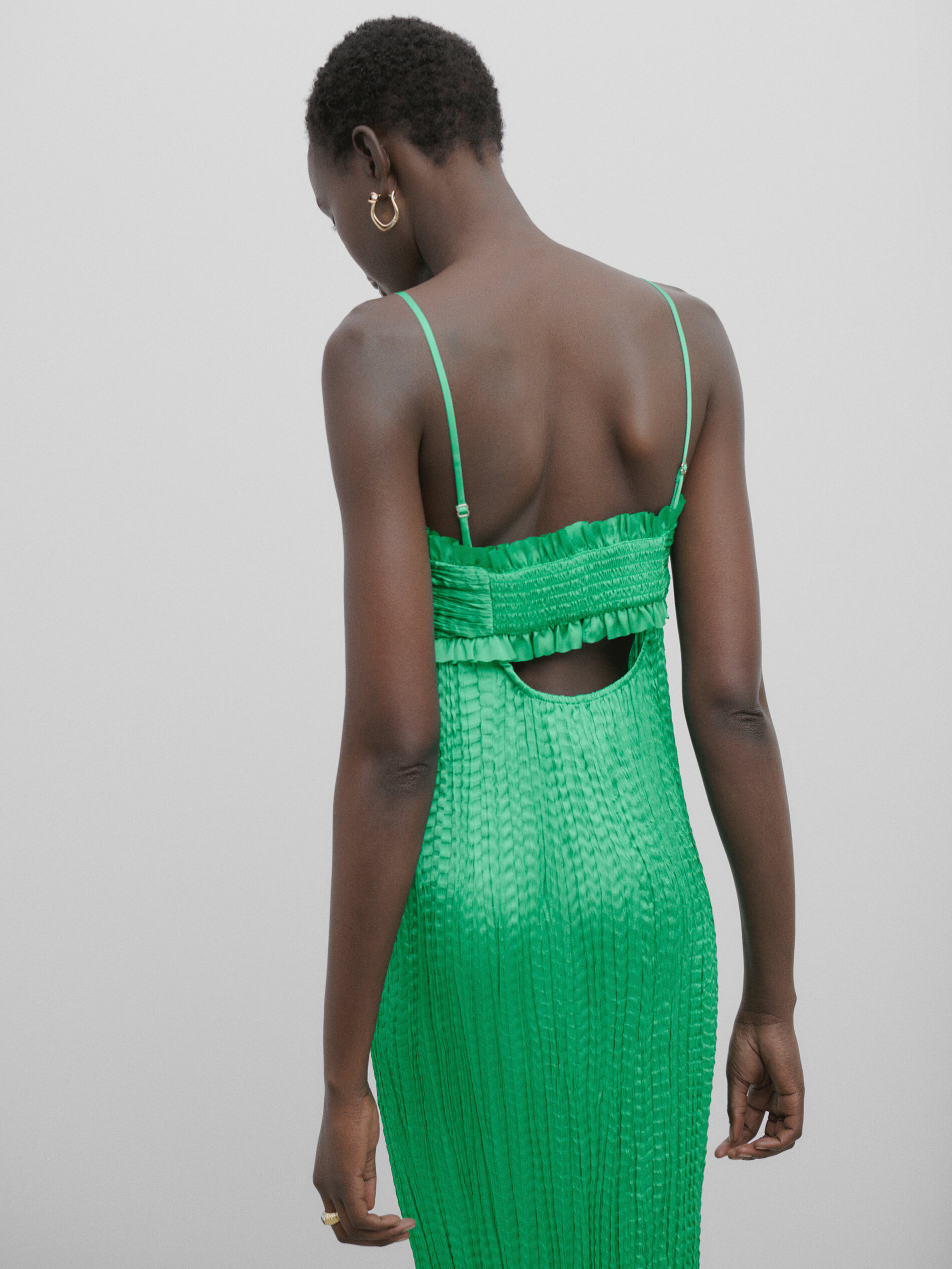 Vestido plisado sales massimo dutti