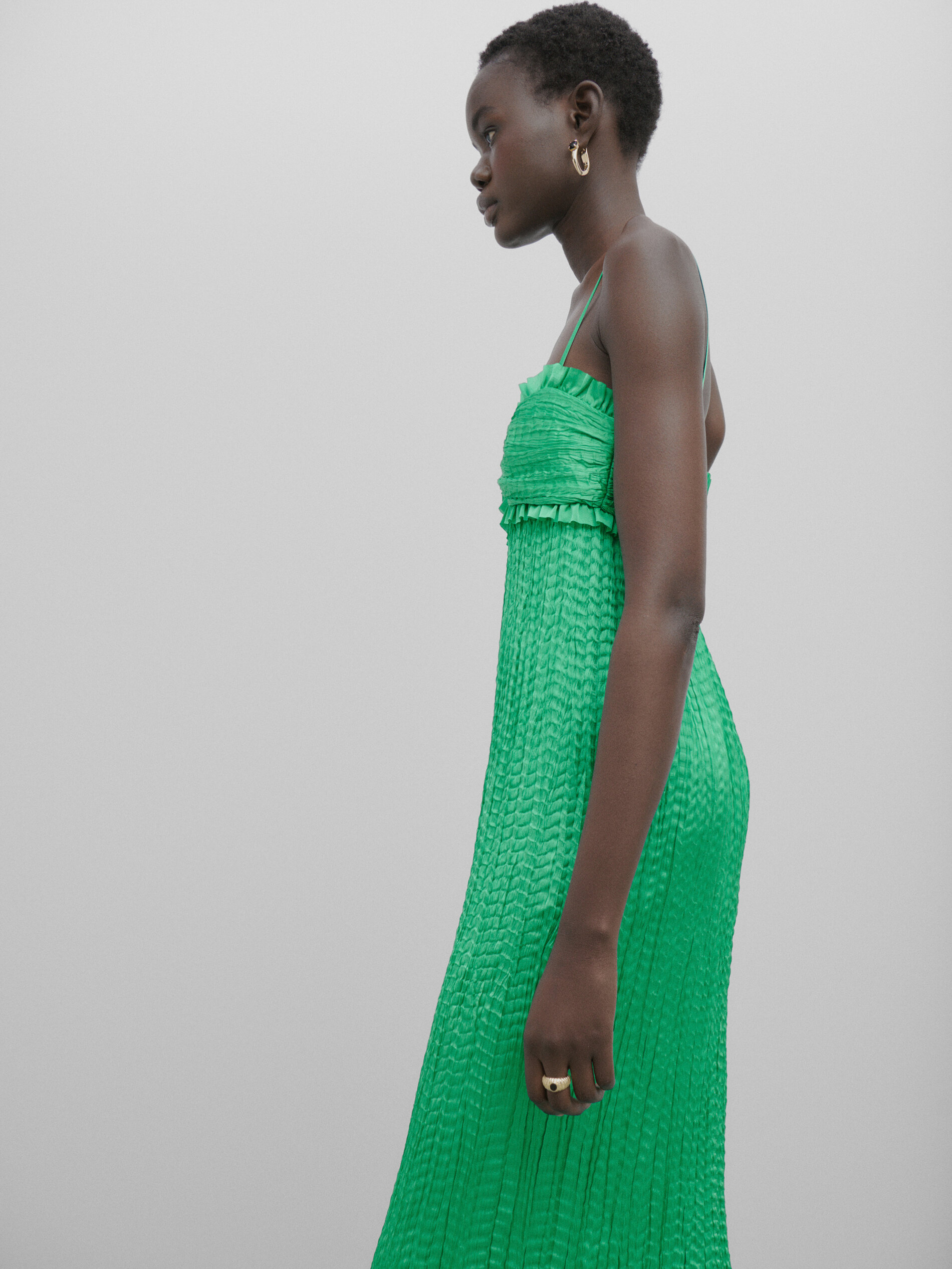 Pleated dress with ruffled neckline Studio