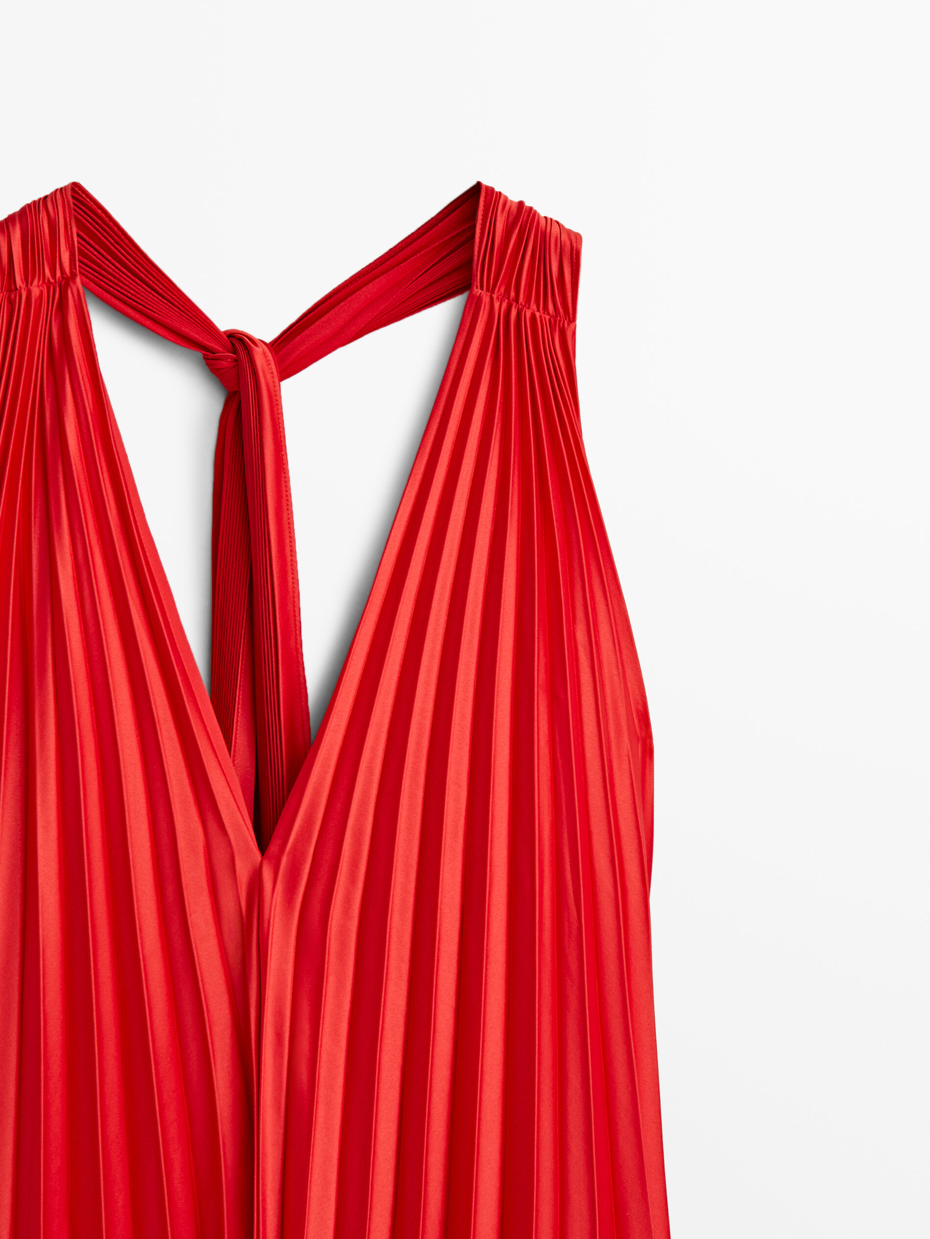 Vestito plissettato con scollo a V Studio Rosso Elegante