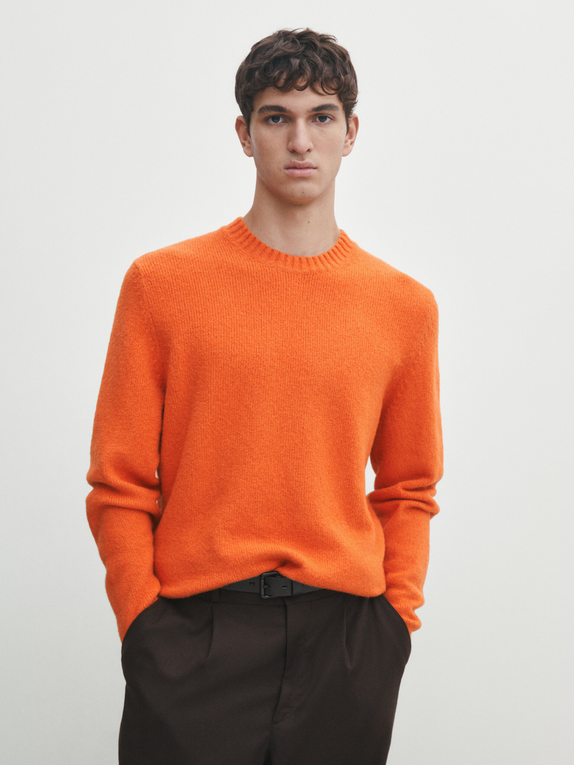 Crew neck mini boucl knit sweater