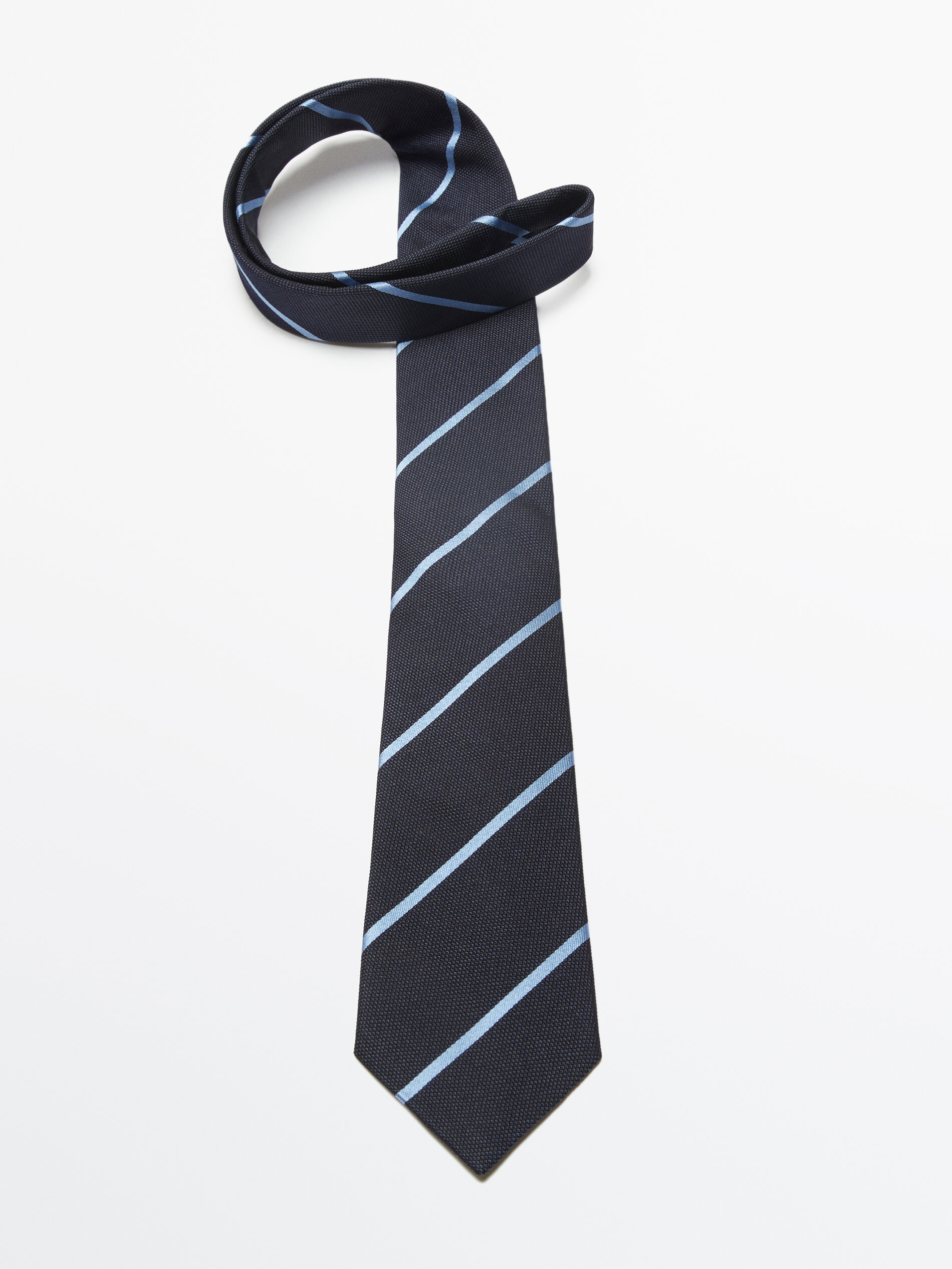 Striped tie outlet