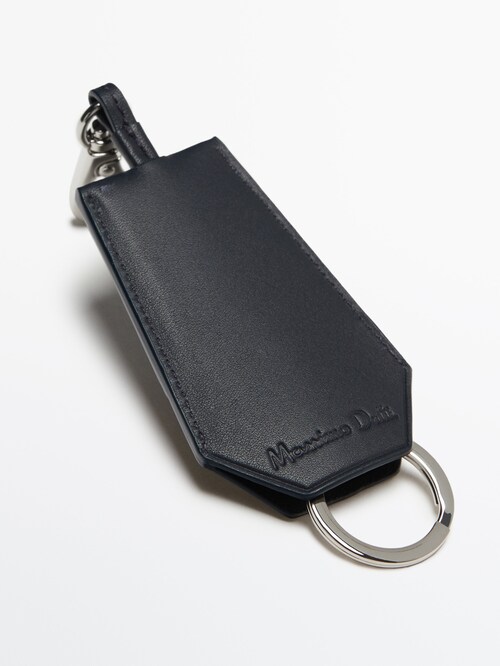 Elevate Your Style with Our Hand-Woven Leather Car Key Ring | Linions Black1