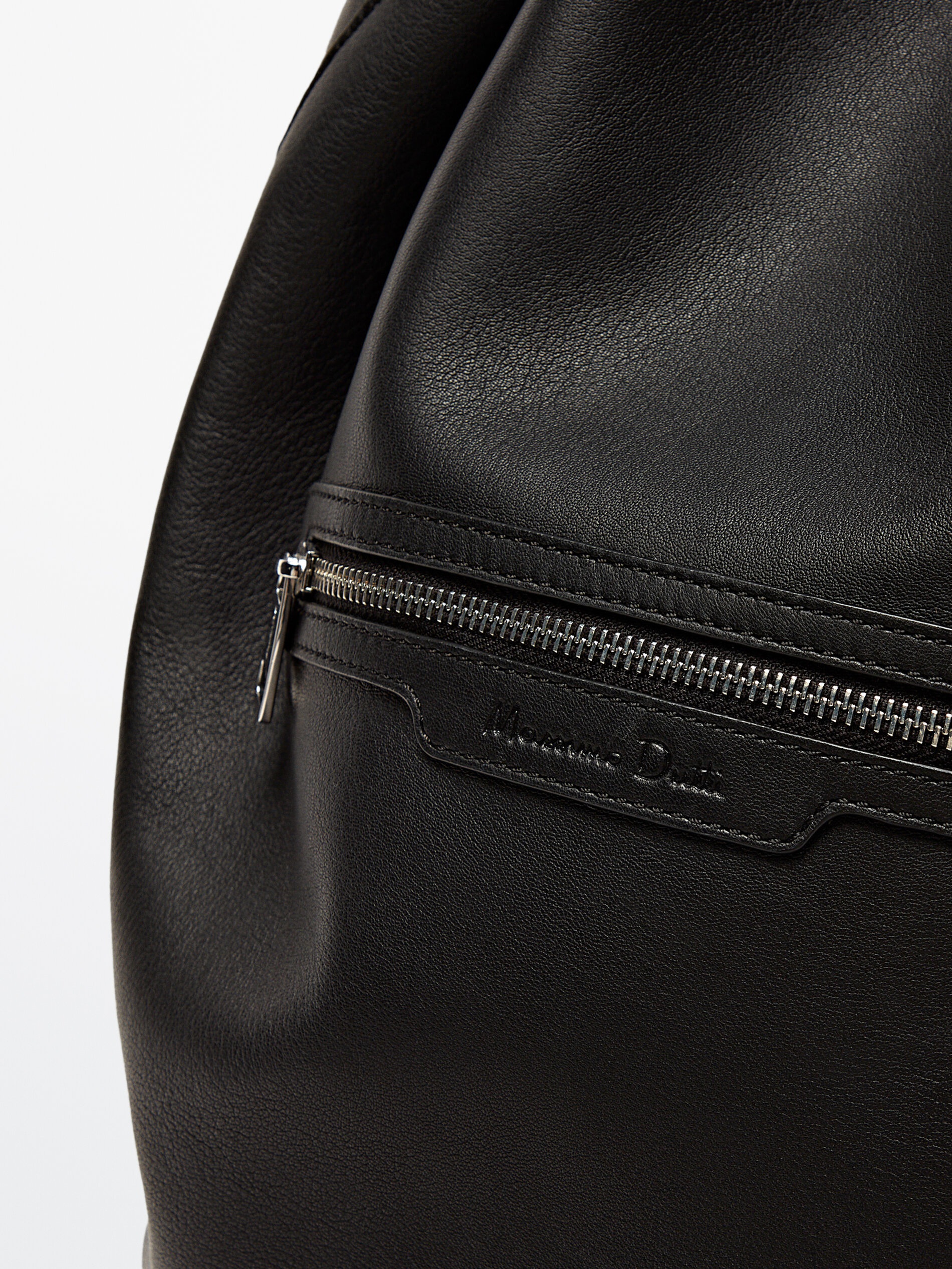 Mochila negra piel Negro Prenda Exterior Piel Massimo Dutti