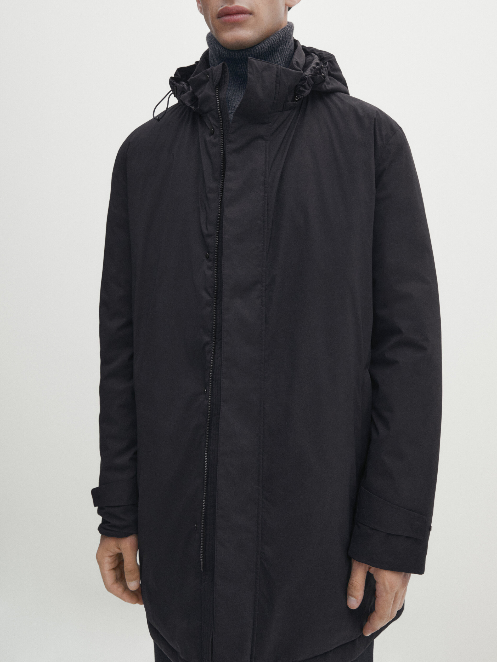 Hooded parka with down and feather filling