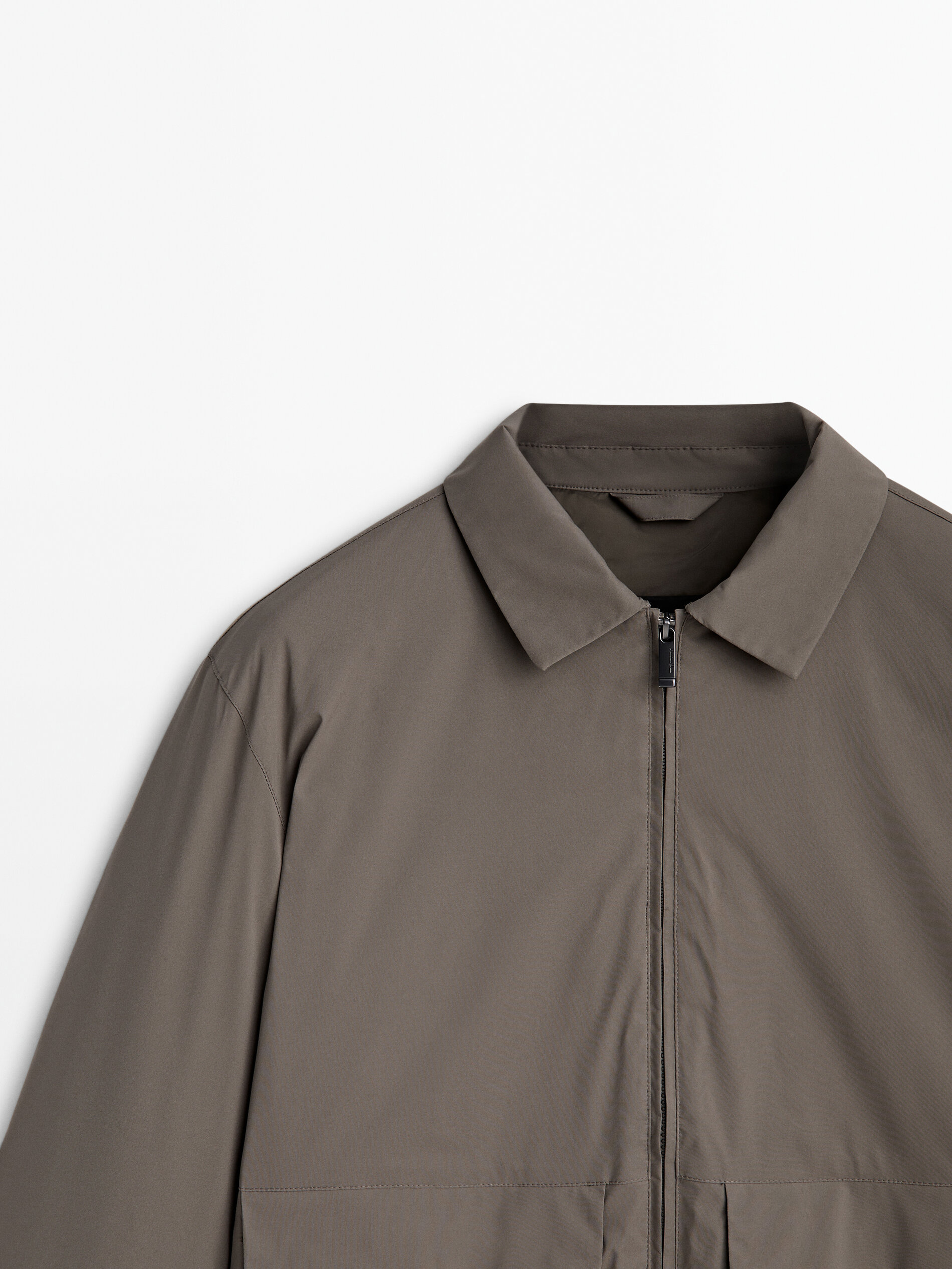 Ultra lightweight jacket with down and feather padding Taupe