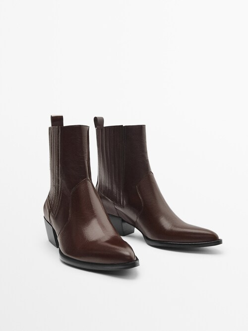 angivet spil I forhold Leather cowboy-style Chelsea boots - Massimo Dutti Costa Rica