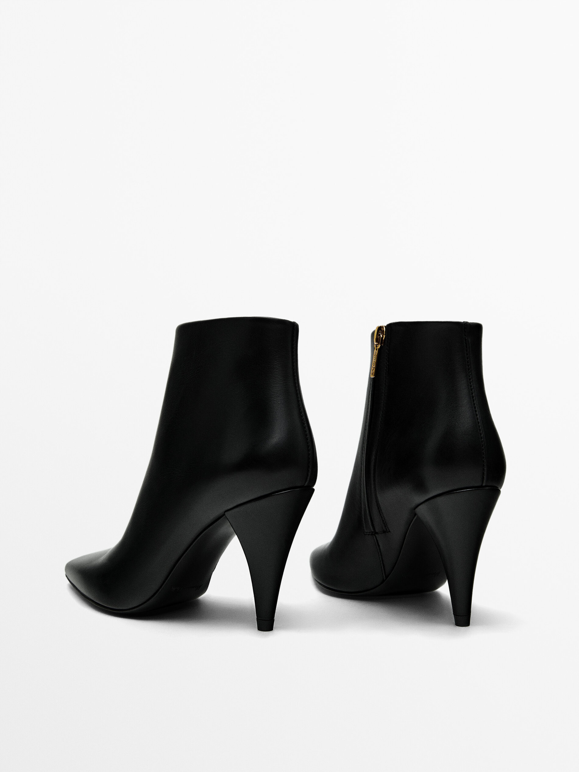 Bottines noires a talon sale
