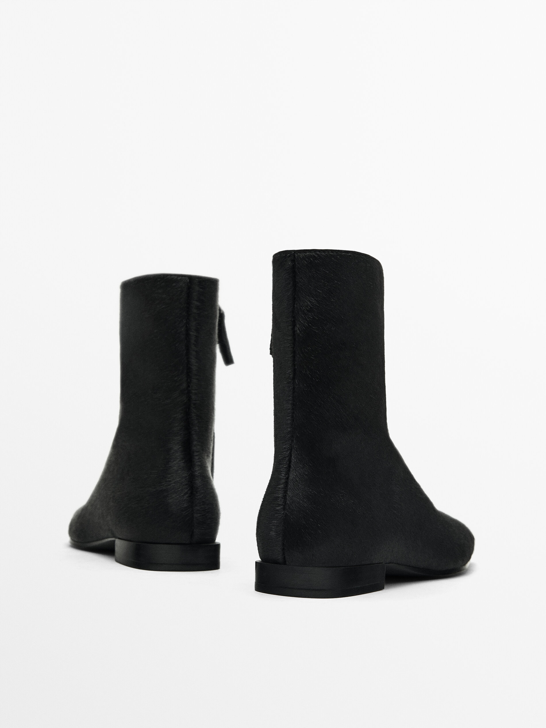 Black flat outlet ankle boots
