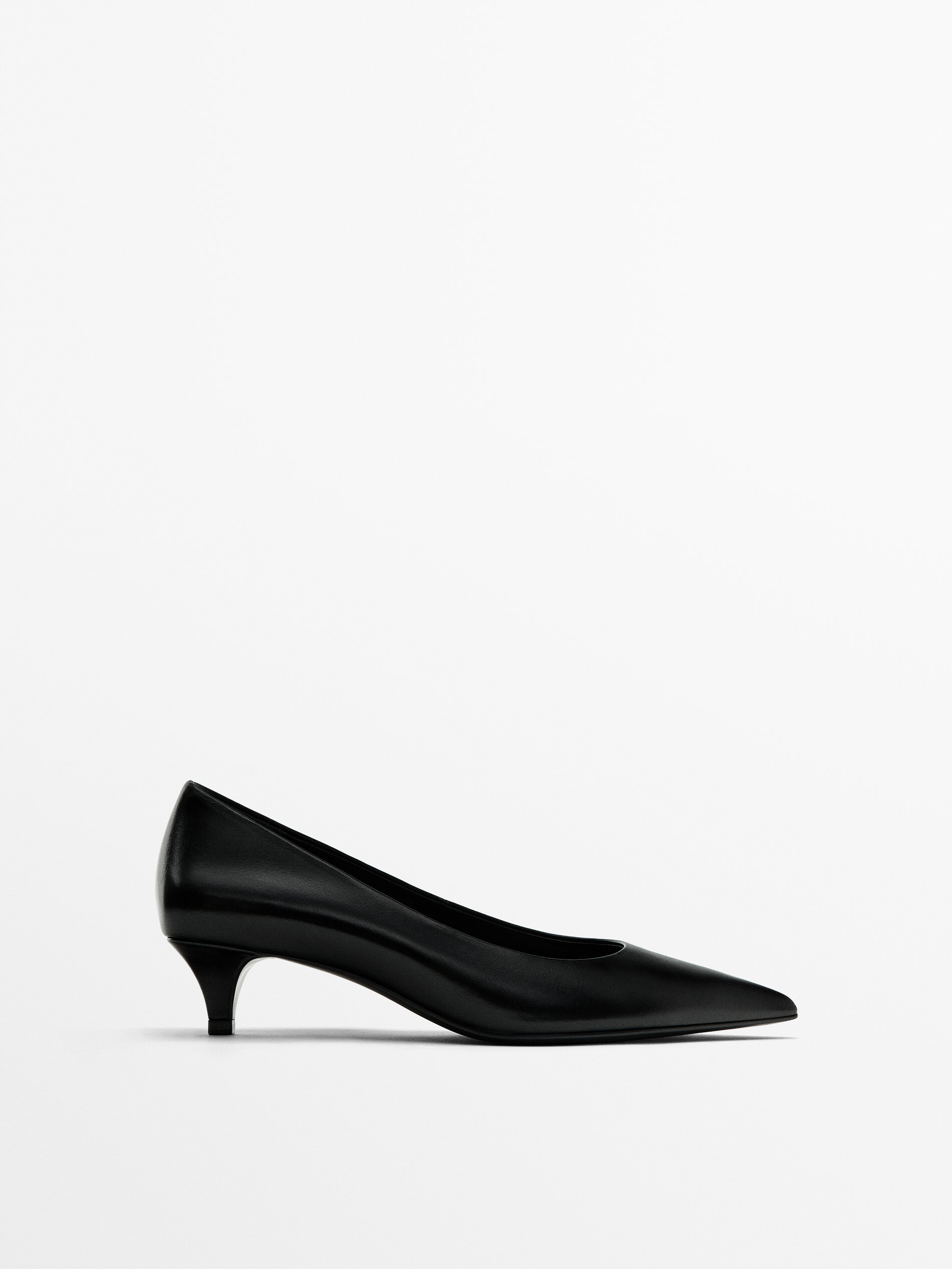Leather high heel shoes