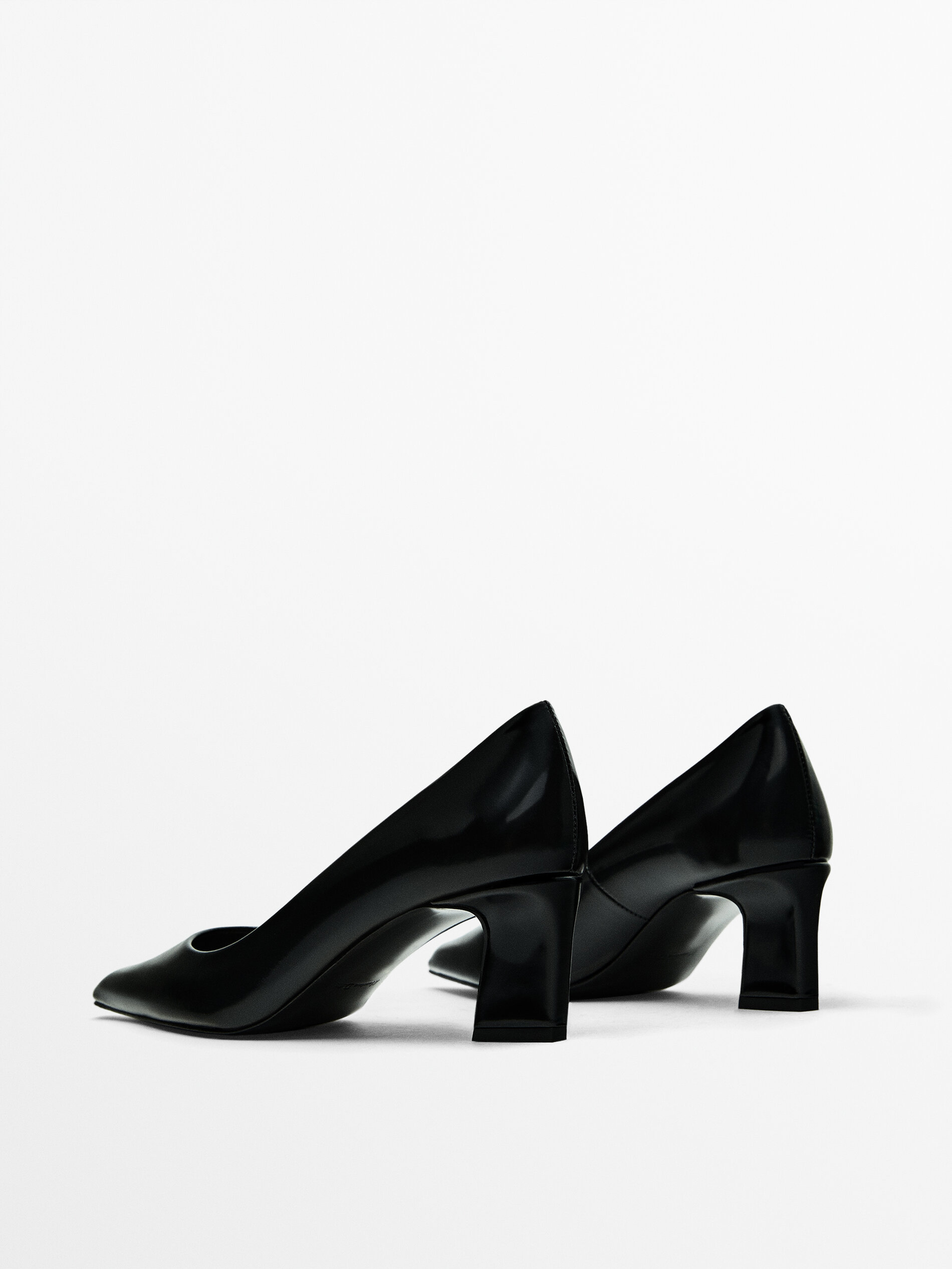 Pointed high heel shoes Black Heel Shoes Massimo Dutti