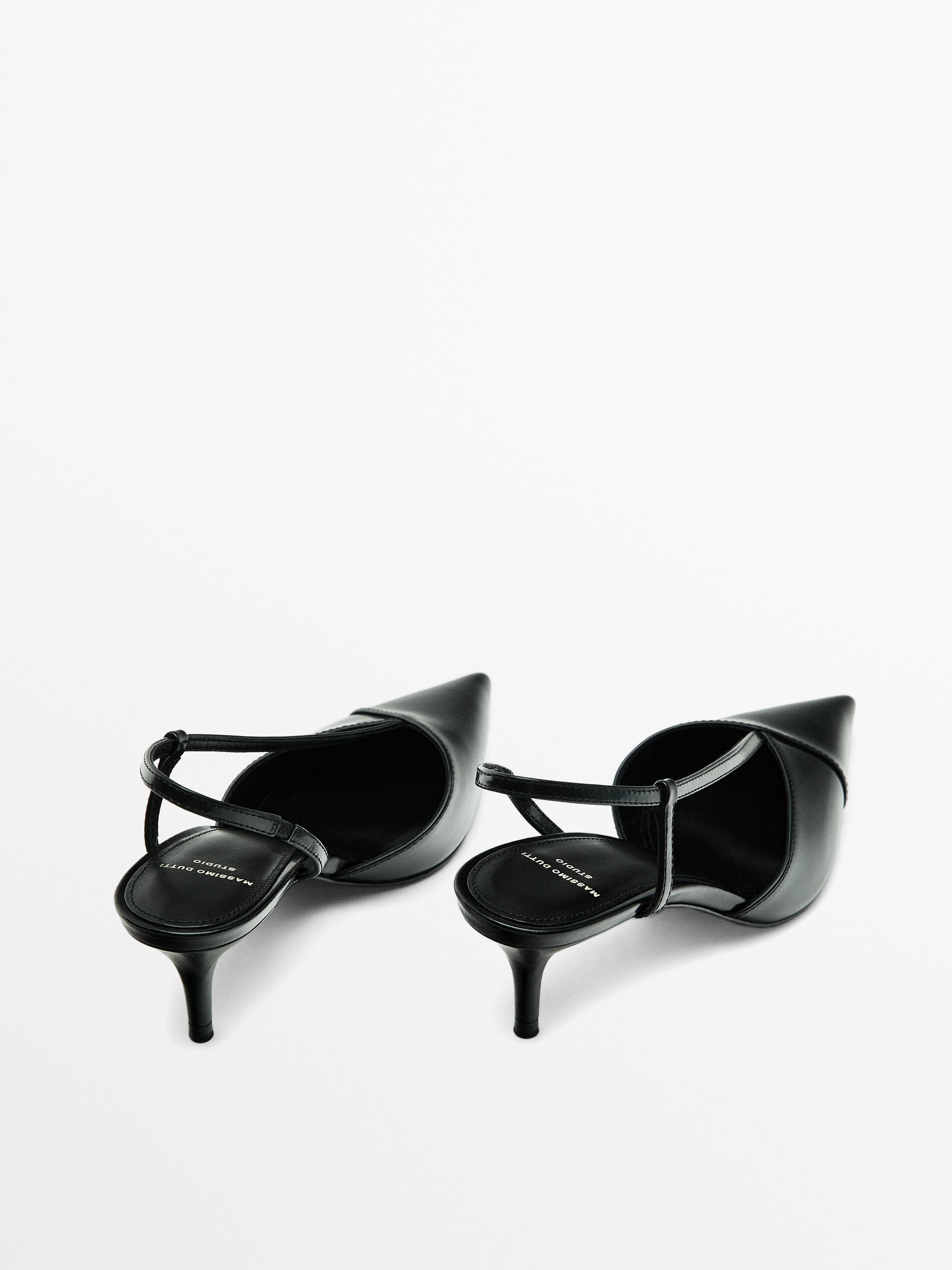 Instep strap clearance