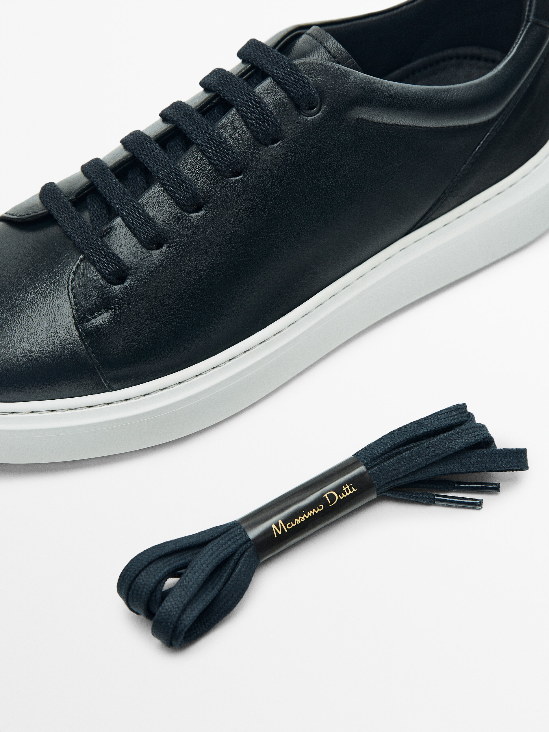 Massimo dutti sneakers white hotsell