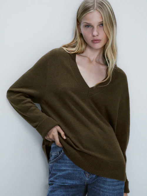 Verwoesten Bedreven opzettelijk V-neck wool blend sweater - Massimo Dutti Worldwide