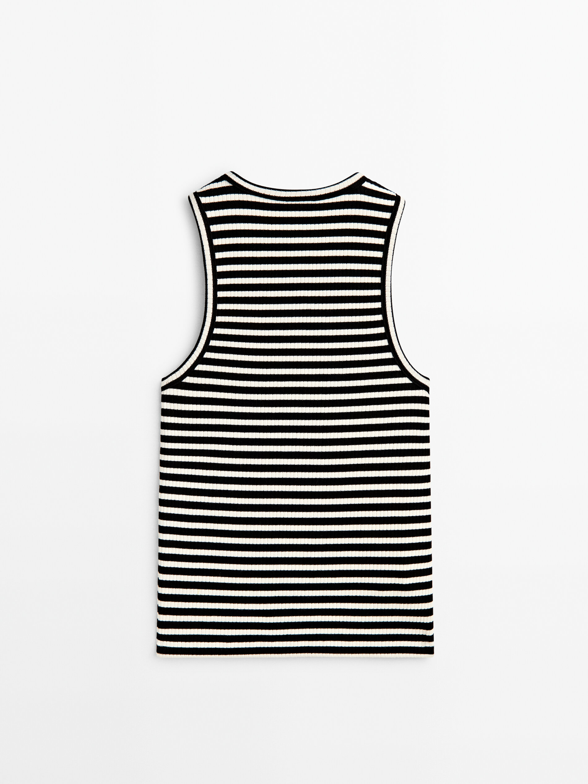 modern sleeveless tops