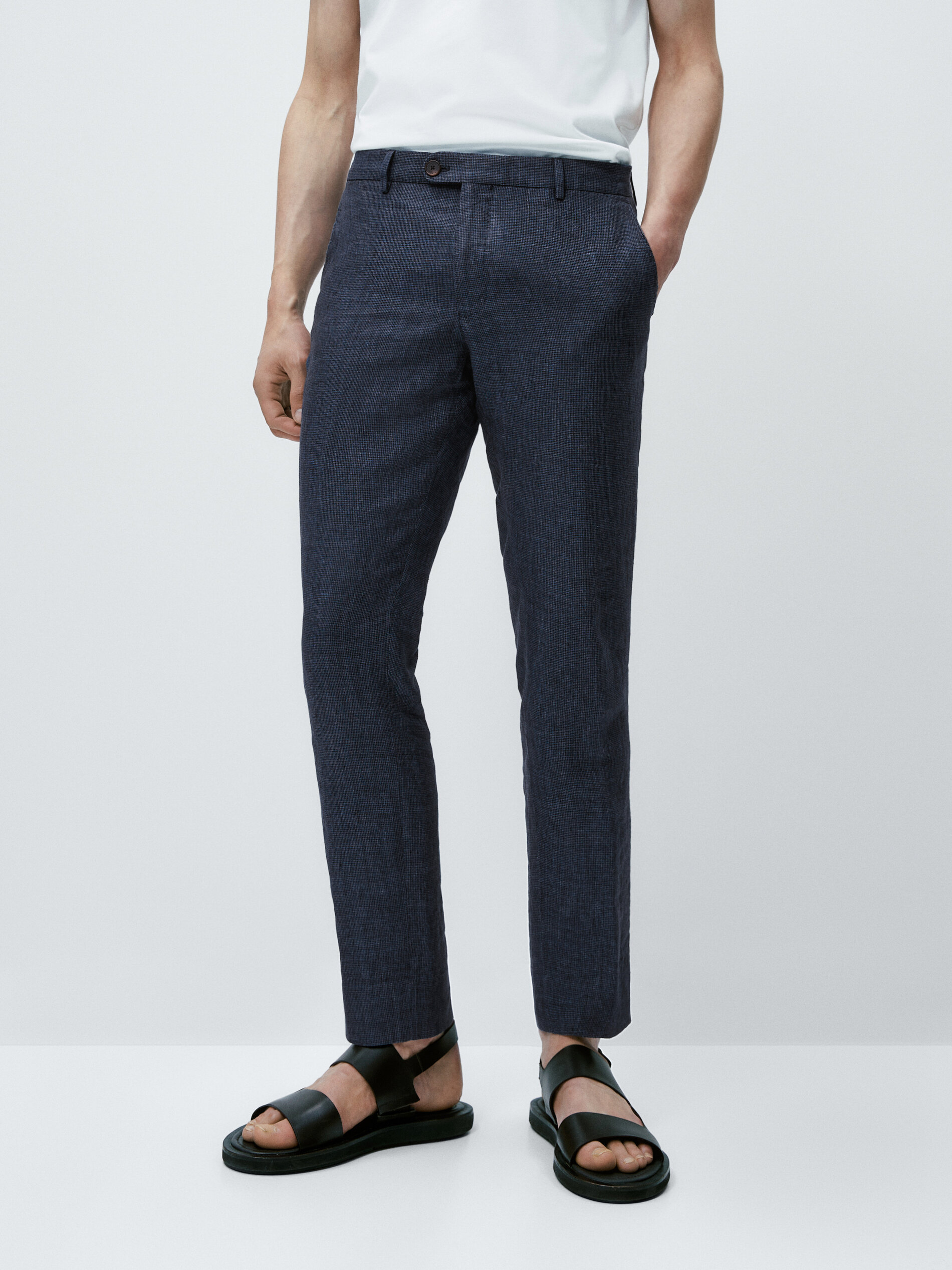 Massimo Dutti Checked WideLeg Trousers in Grey  Grey pants outfit  Checked trousers outfit Grey trousers outfit women