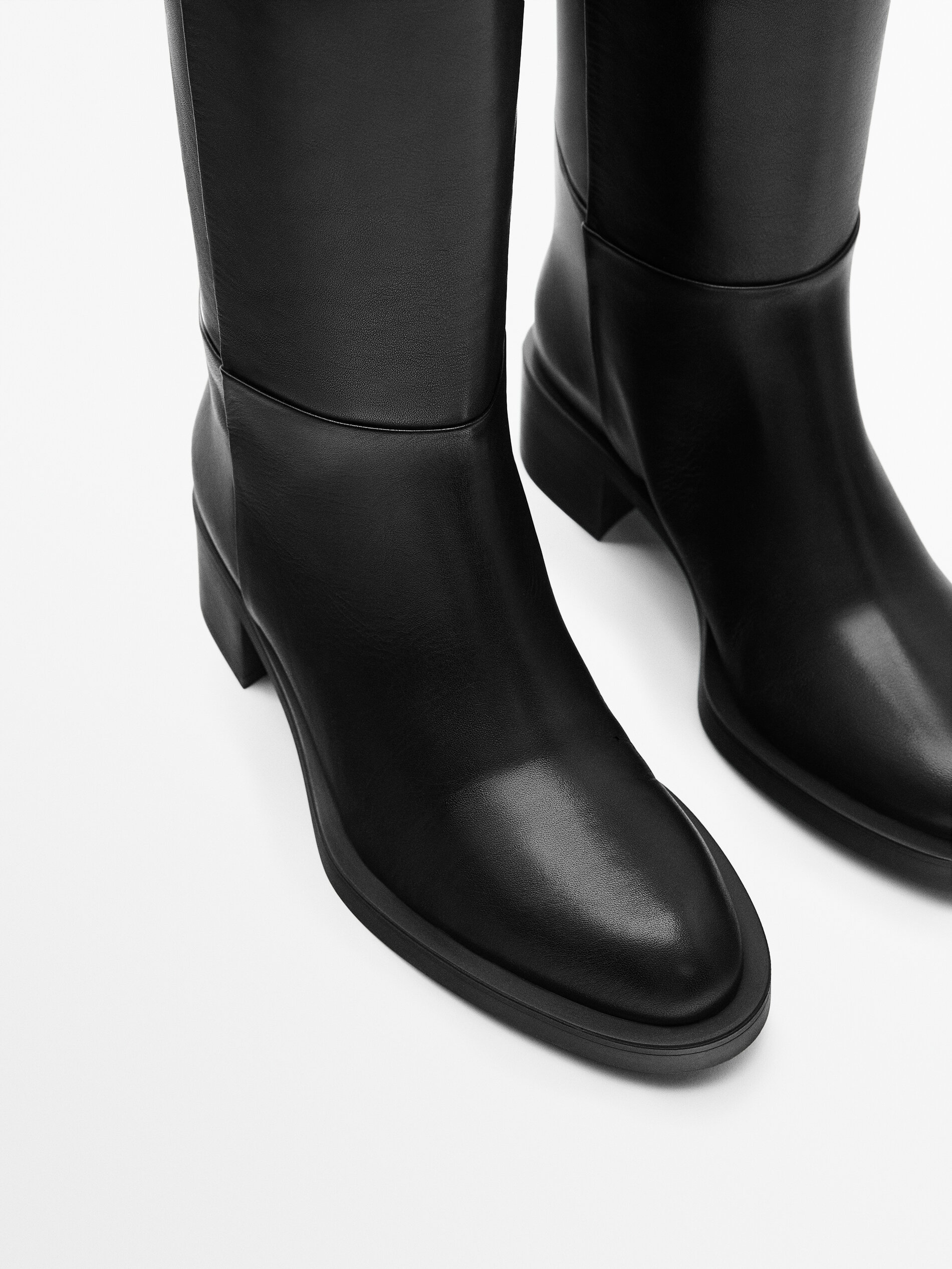 Flat leather boots - Massimo Dutti Worldwide