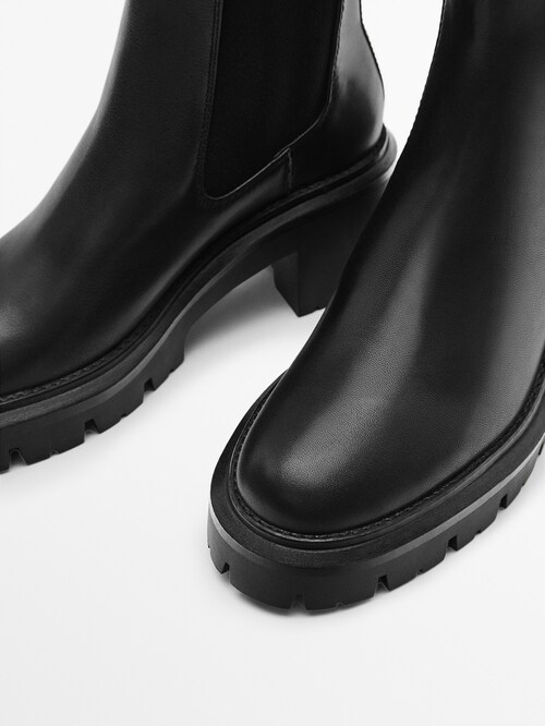 Commander microscopic violinist Chelsea boots with track soles - Massimo Dutti USA