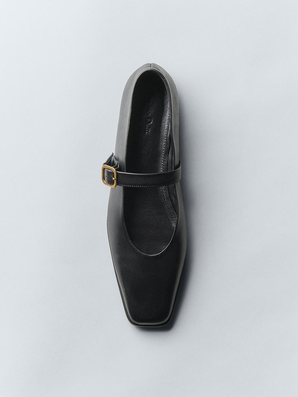 LEATHER BALLET FLATS WITH BUCKLED STRAP