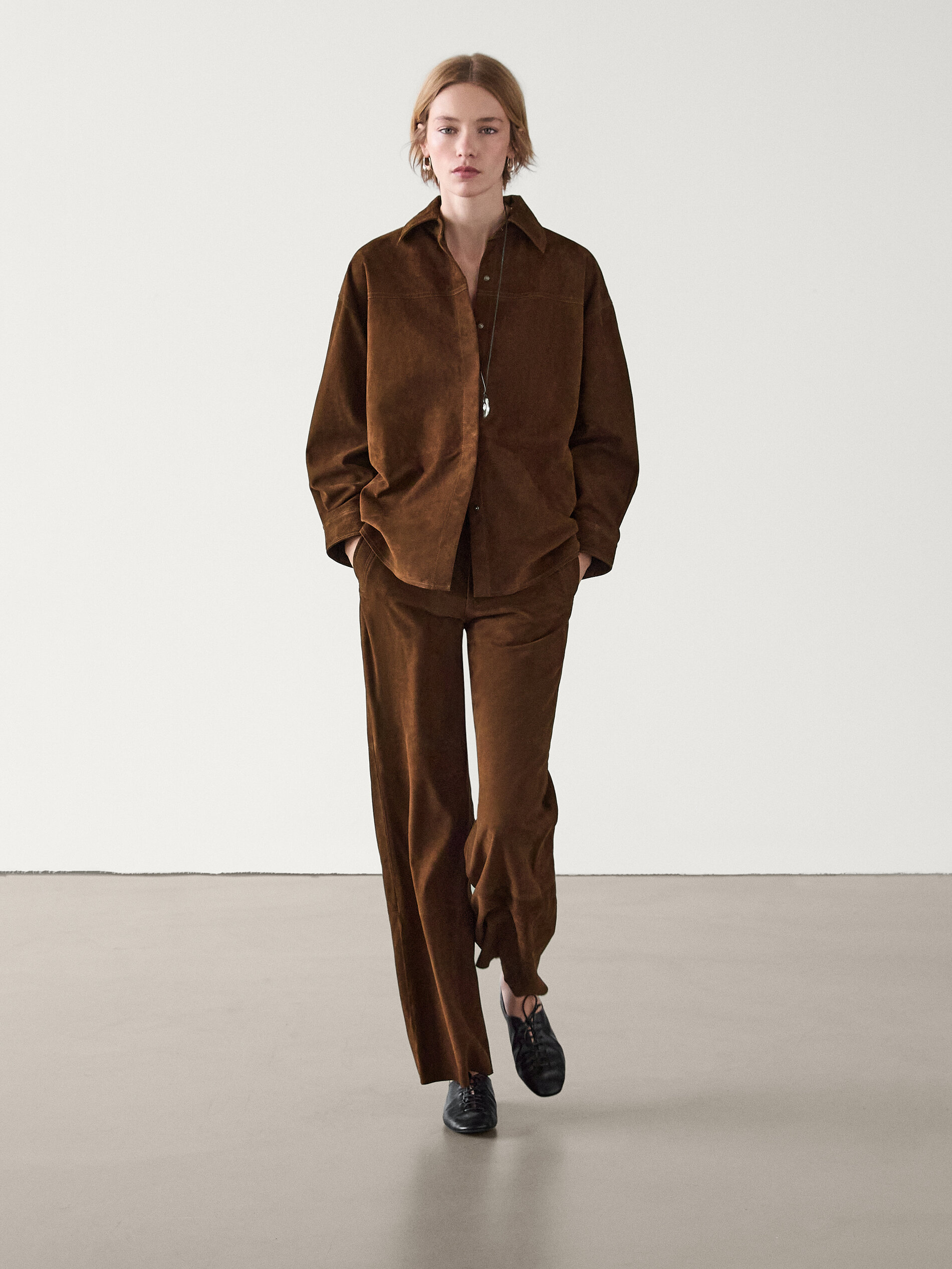 Telier Camisa Oversize Piel Ante de Massimo Dutti