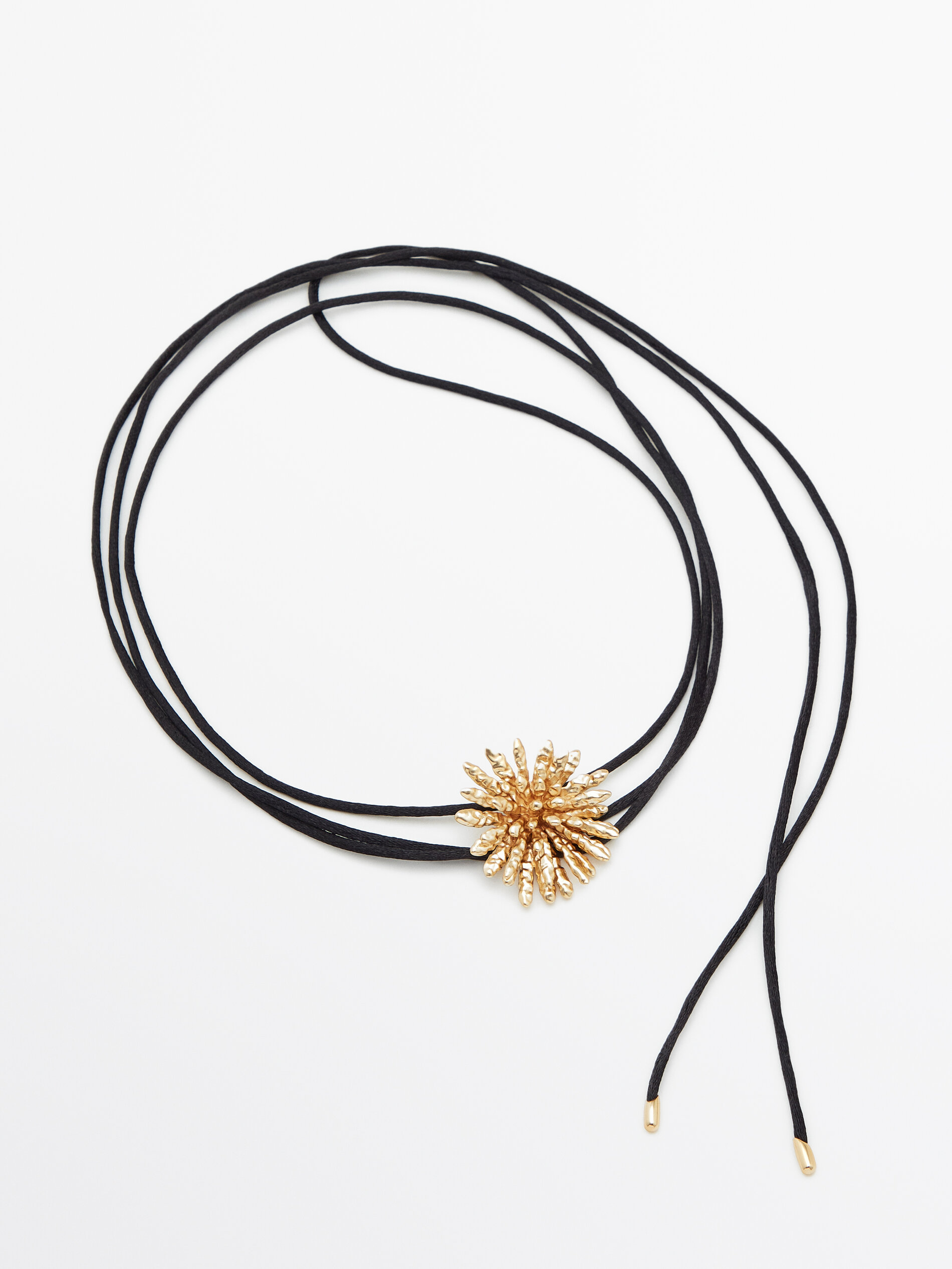 Massimo dutti jewellery store