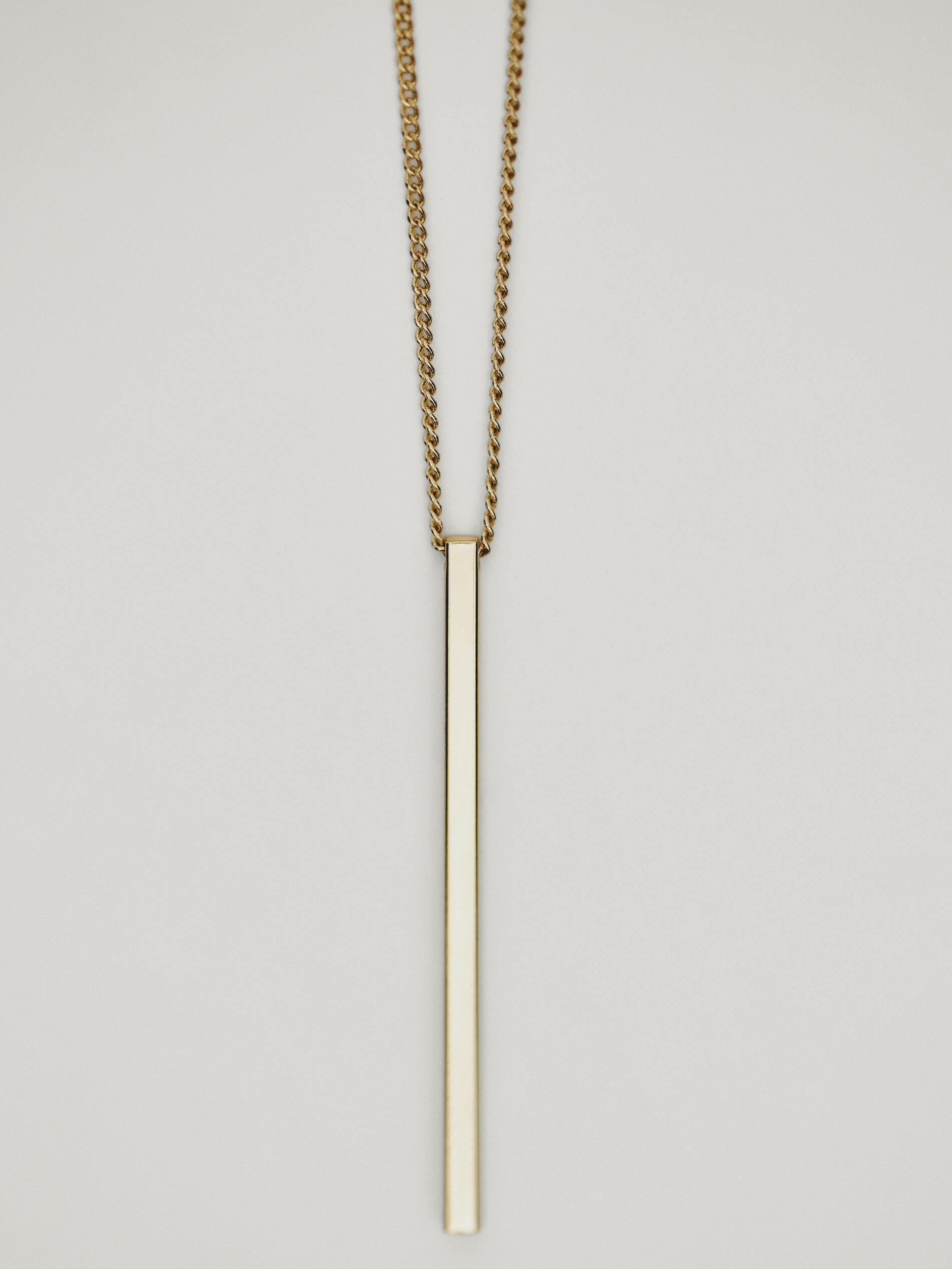 Thin chain necklace with bar Golden Accessories Massimo Dutti