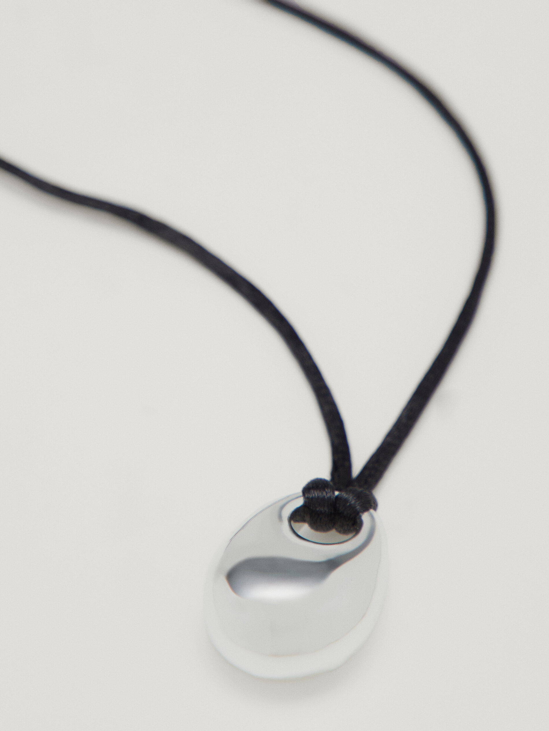 Long cord shop necklace