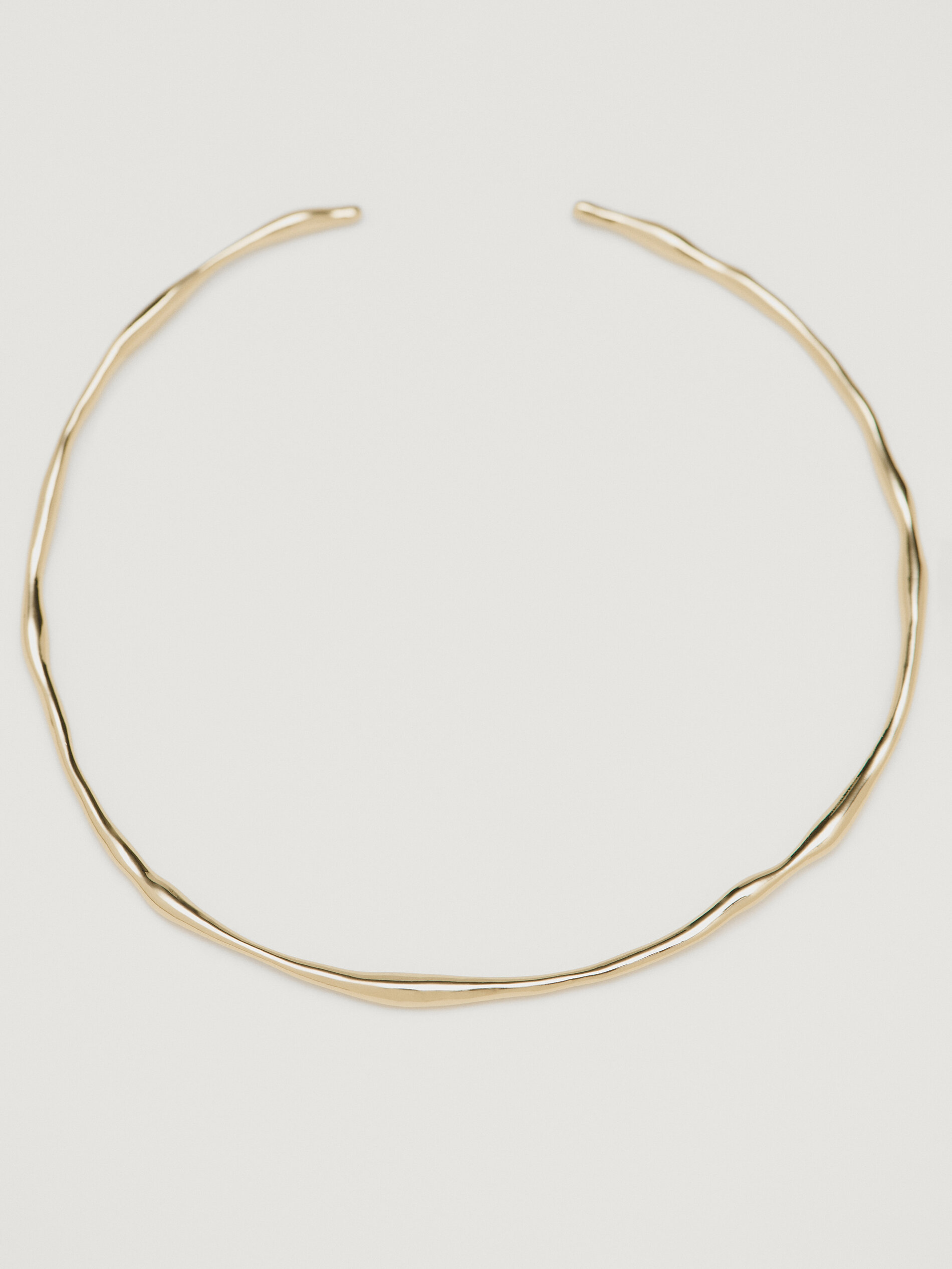 Gold choke deals collar