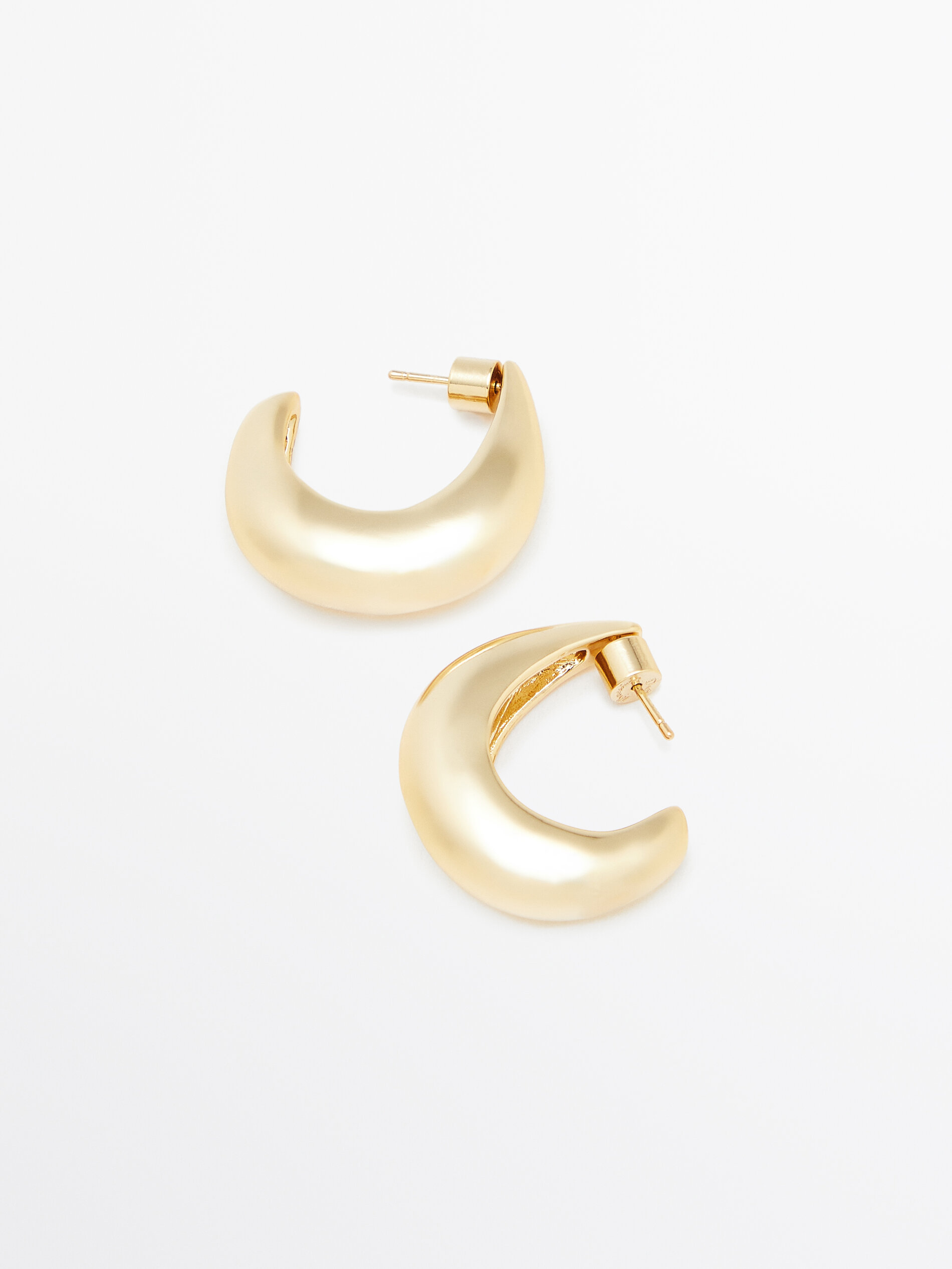 Plain sale hoop earrings