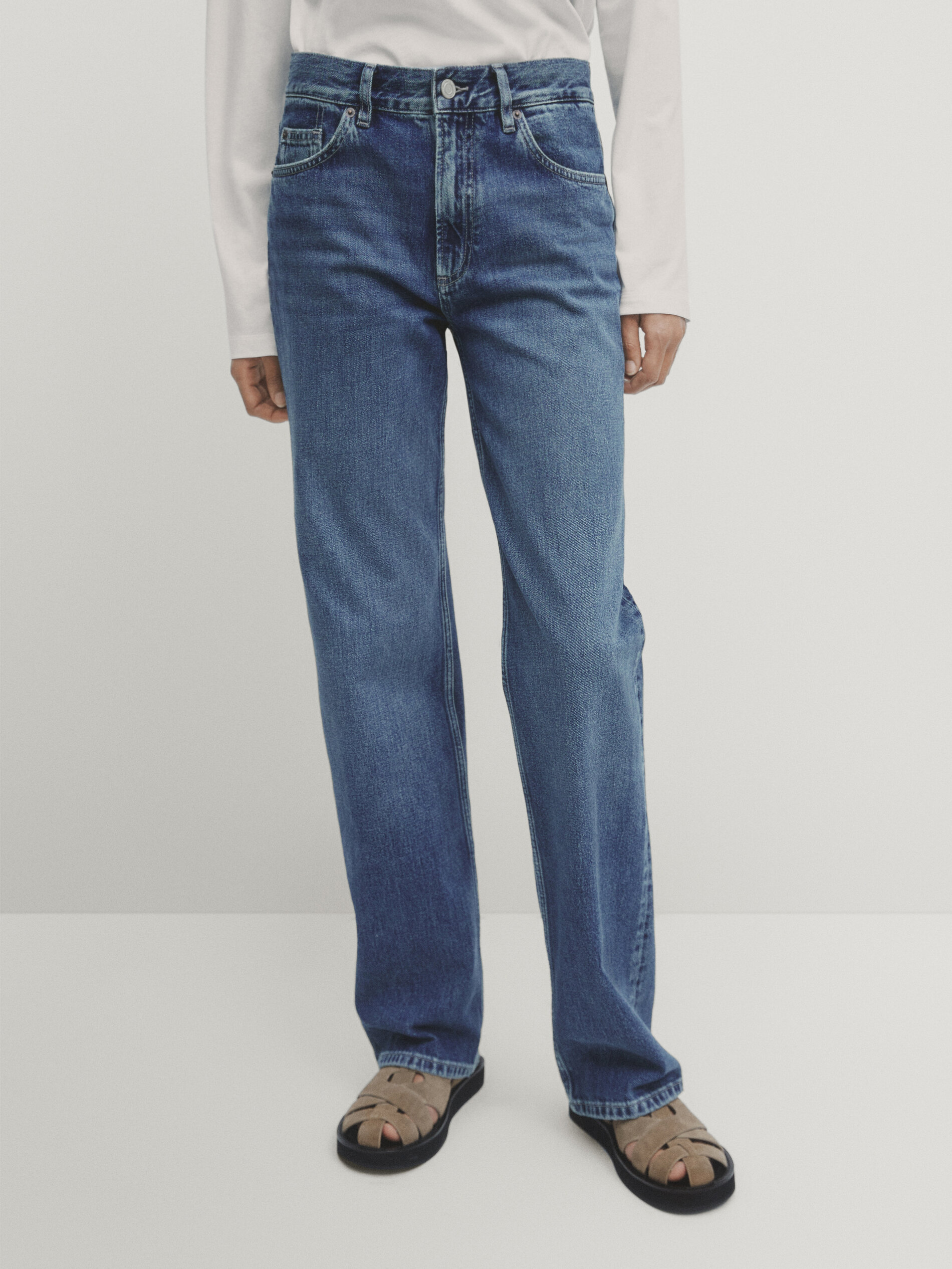 Mid rise straight fit full length jeans Medium Blue Dressy