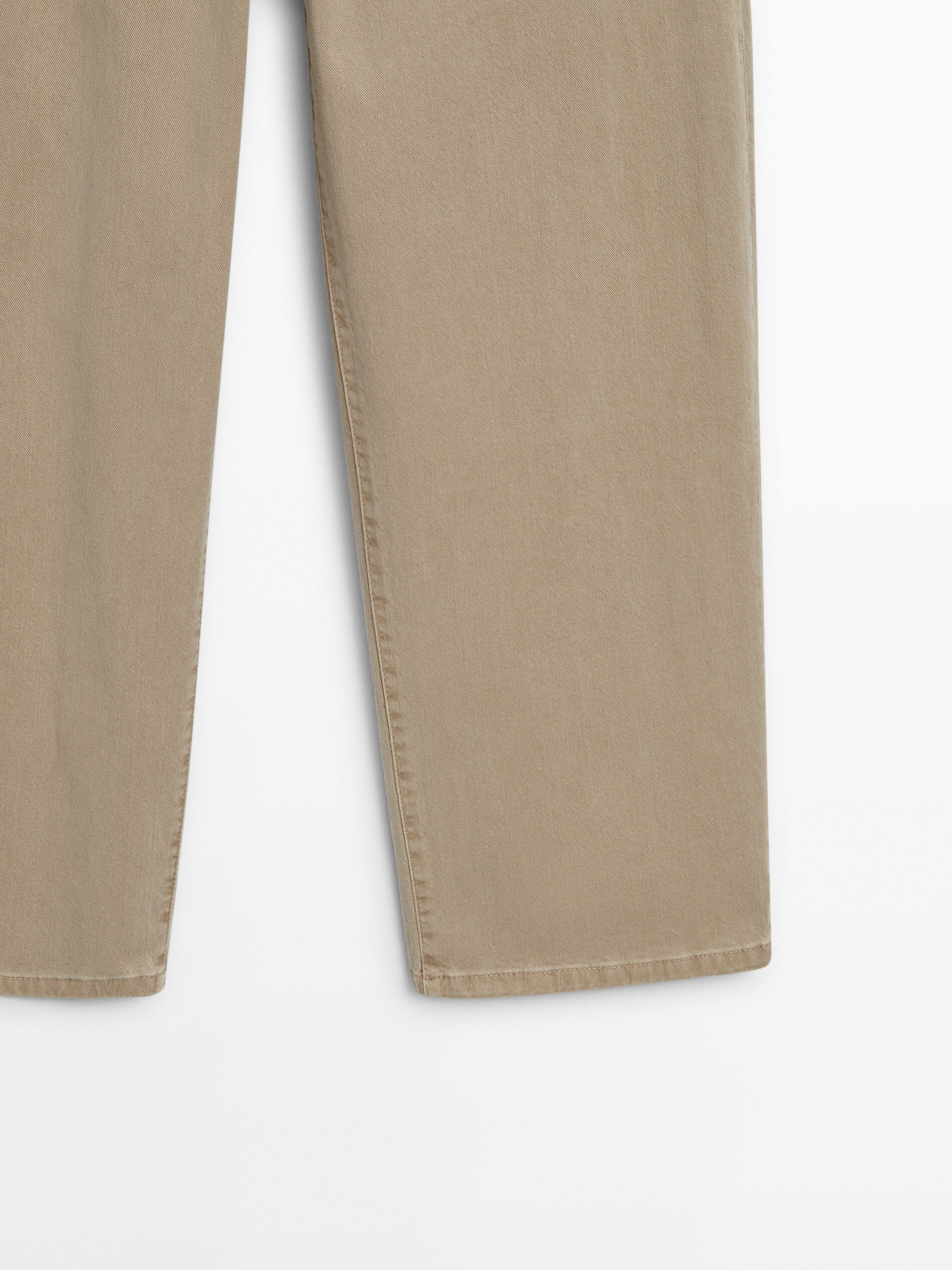 Relaxed fit mid rise denim trousers