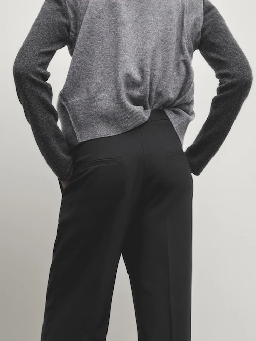 Schwarze weite Bundfaltenhose · Schwarz · Röcke | Massimo Dutti