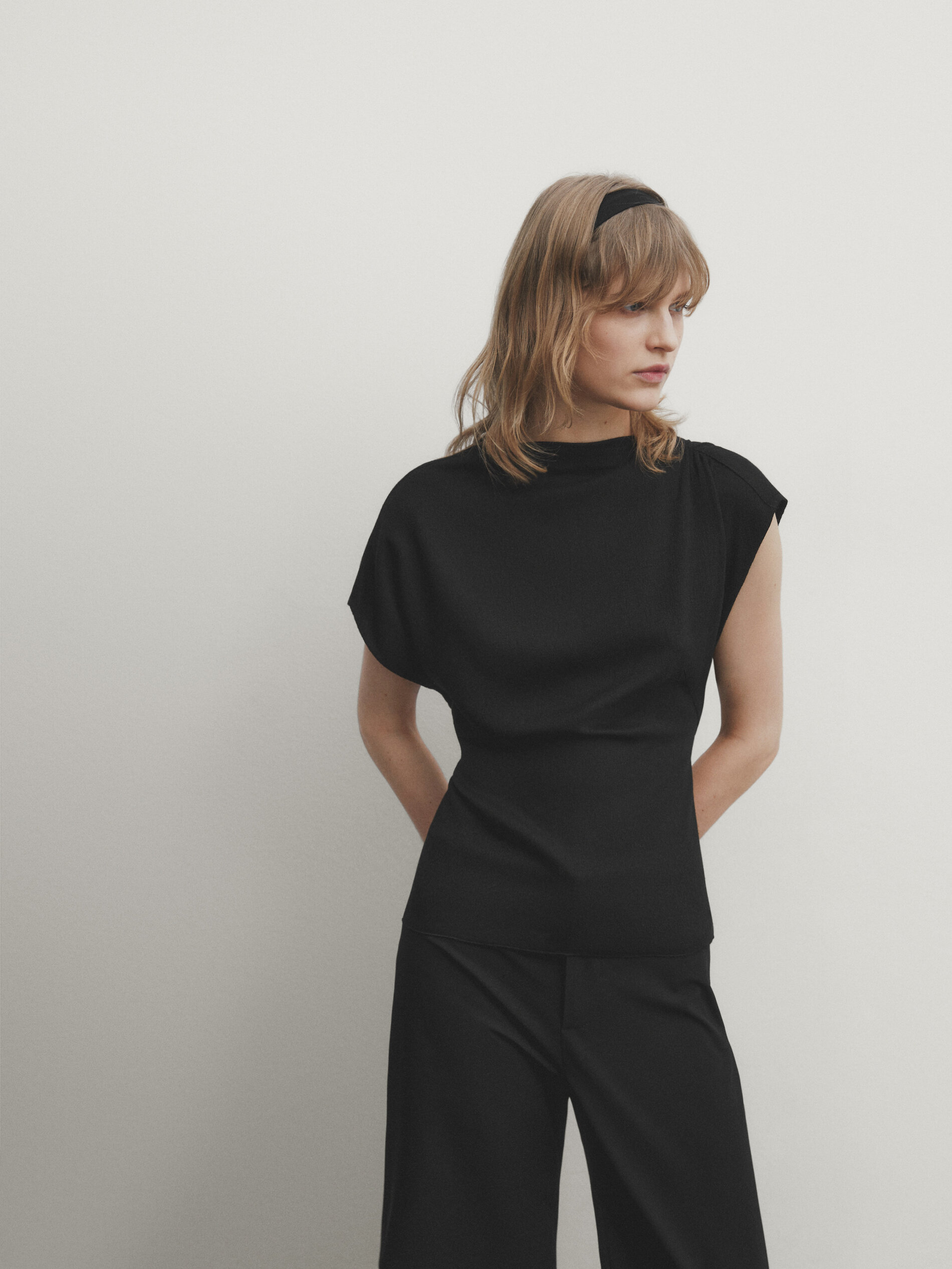 Zwarte top hot sale korte mouw