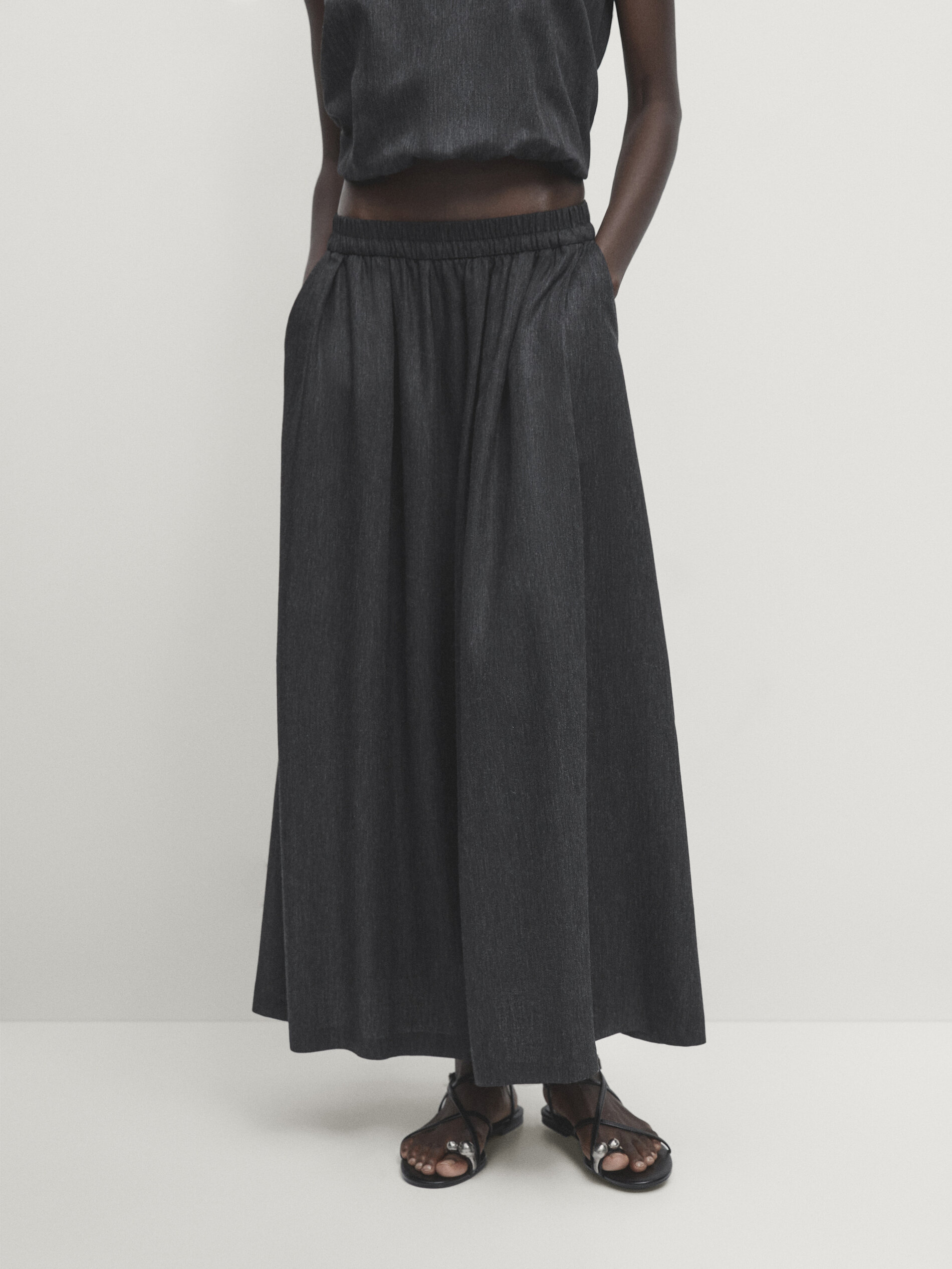 Elastic waist hotsell skirt midi