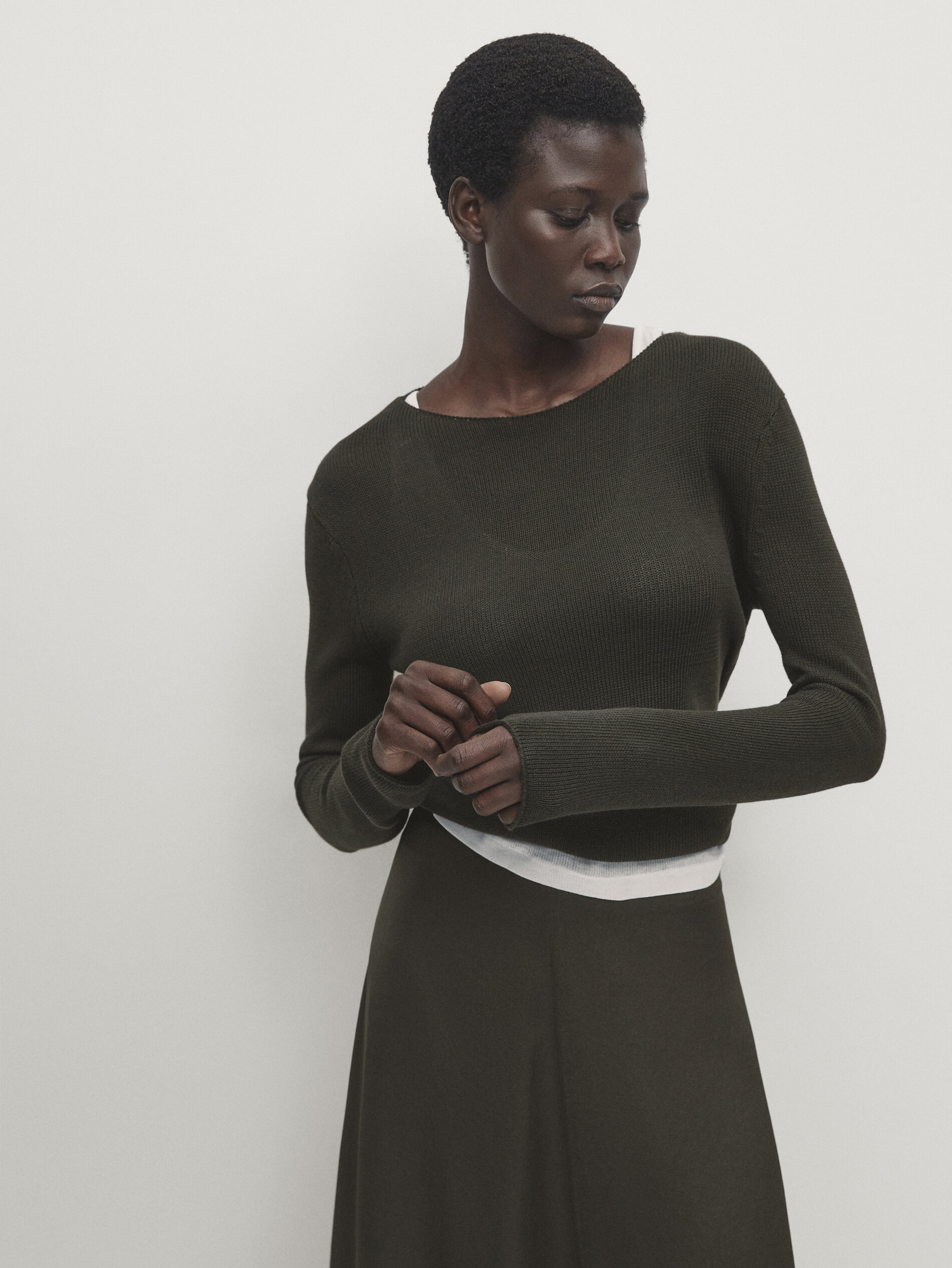 Voluminous satin midi skirt