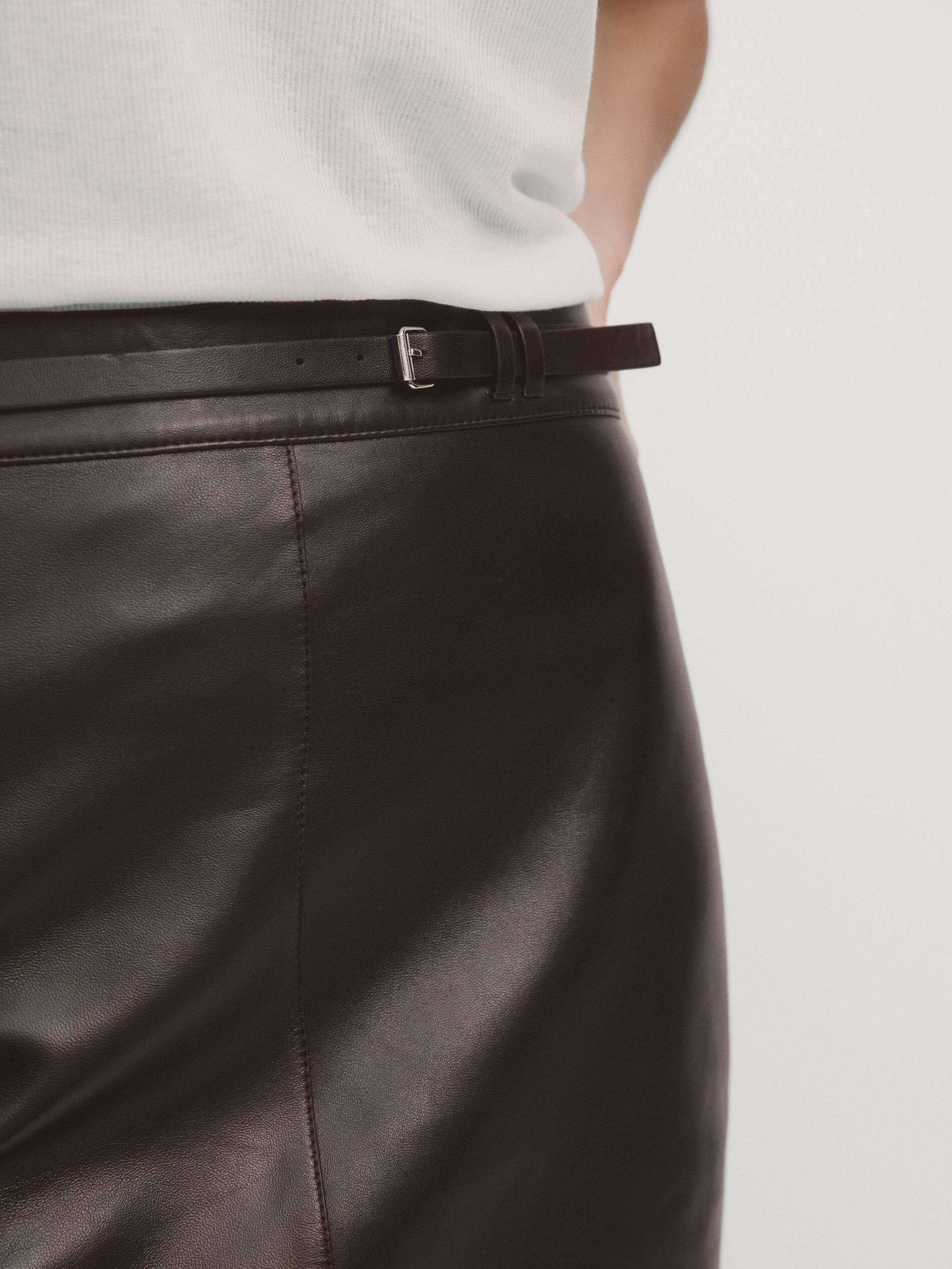 Massimo dutti 2025 brown leather skirt