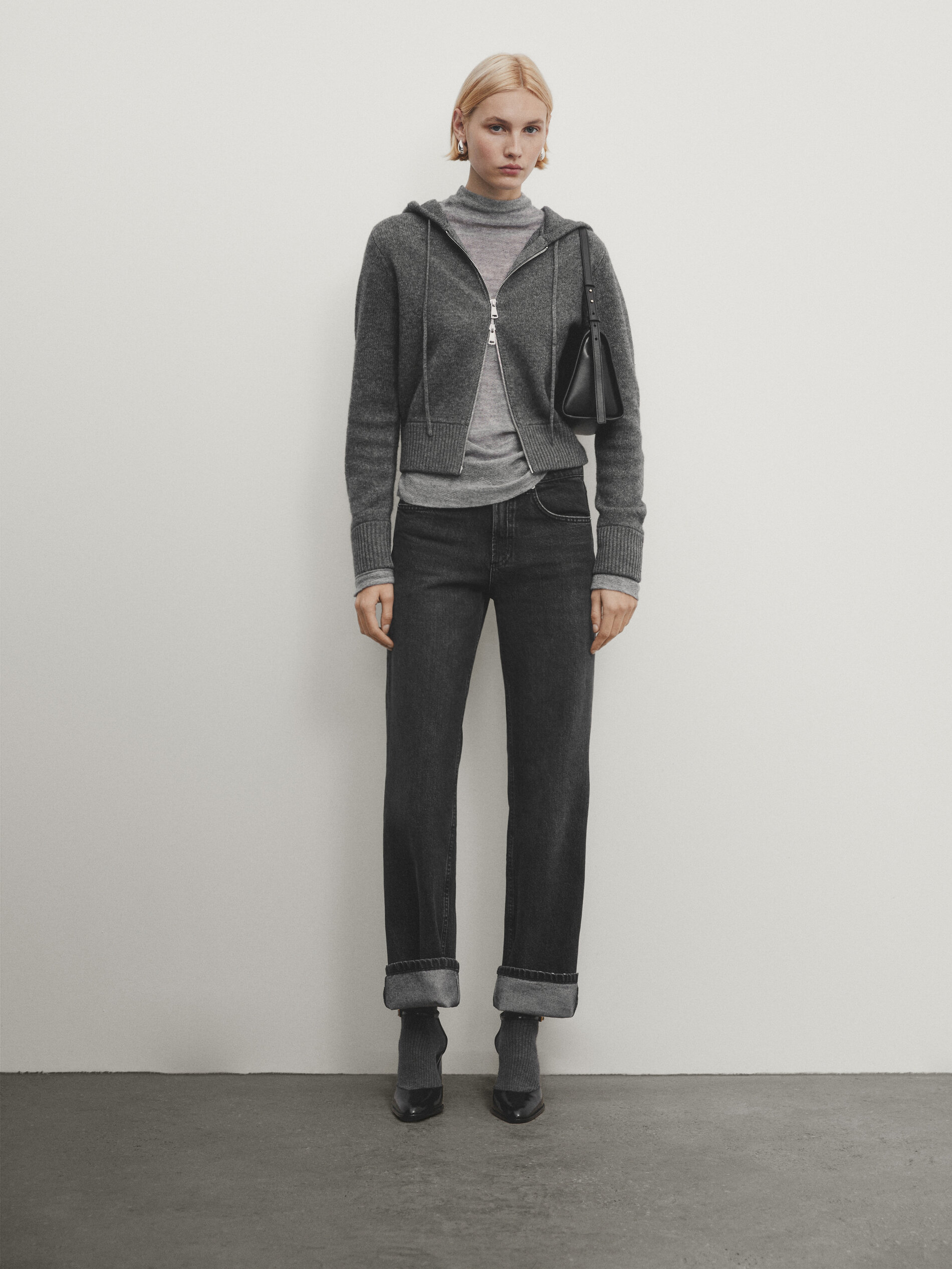 Lange capuchonsweater deals
