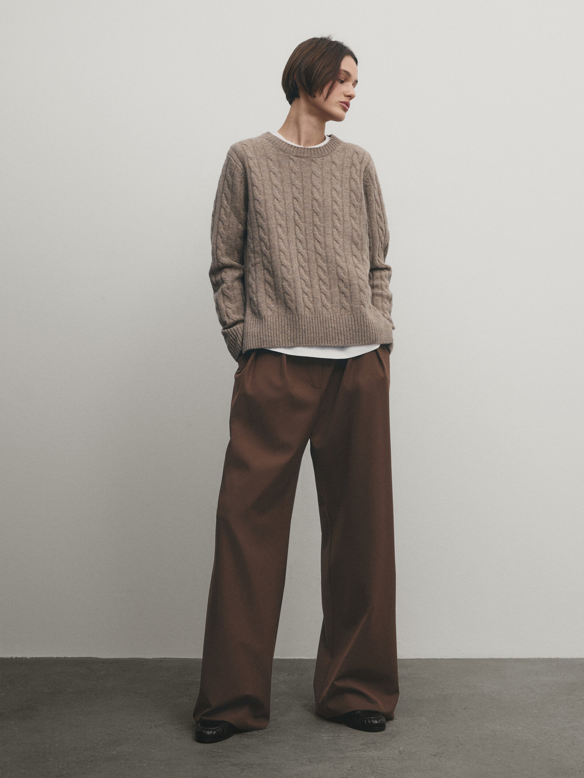Crew neck cable knit sweater