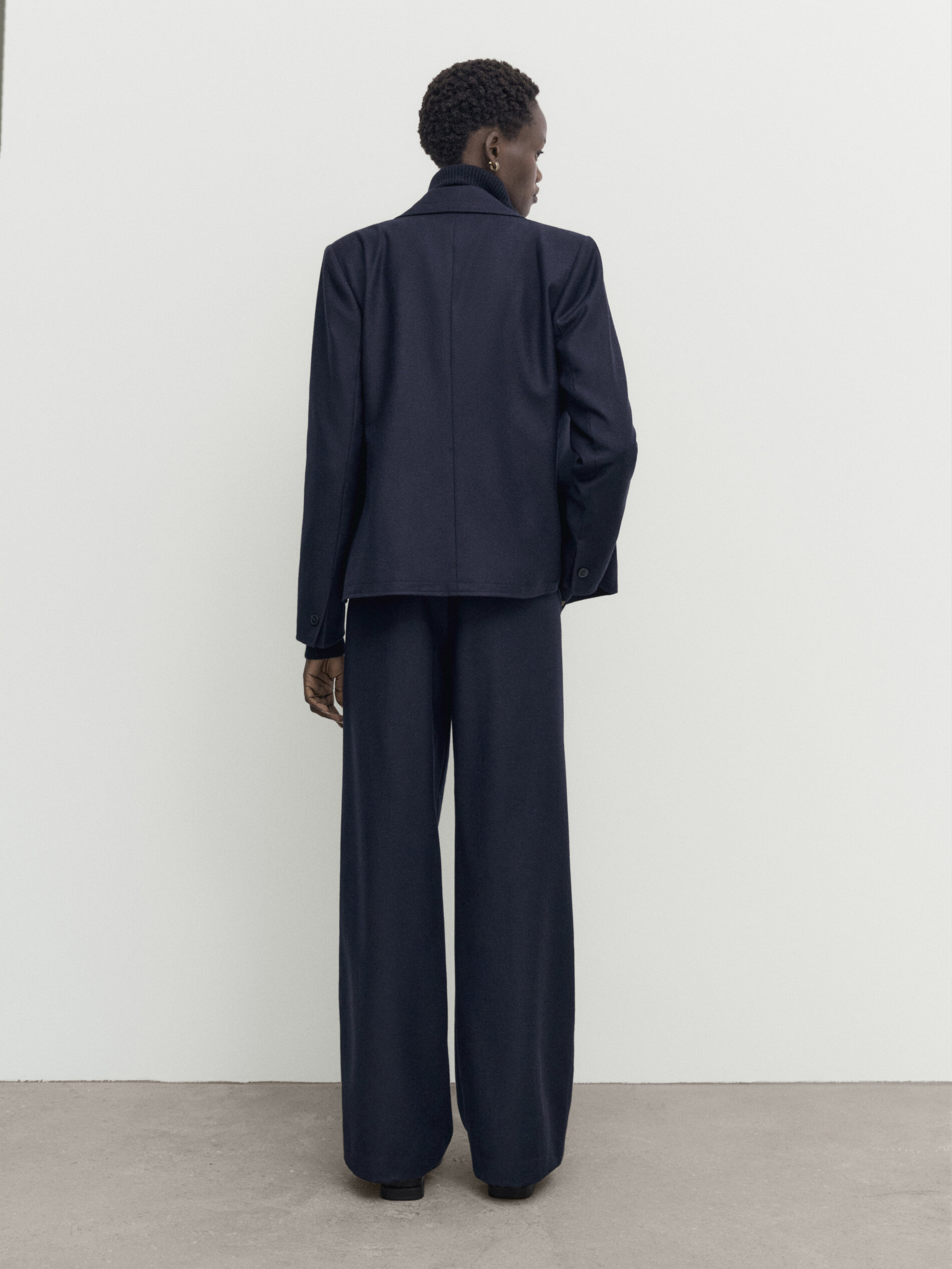 Navy blue double breasted cropped suit blazer