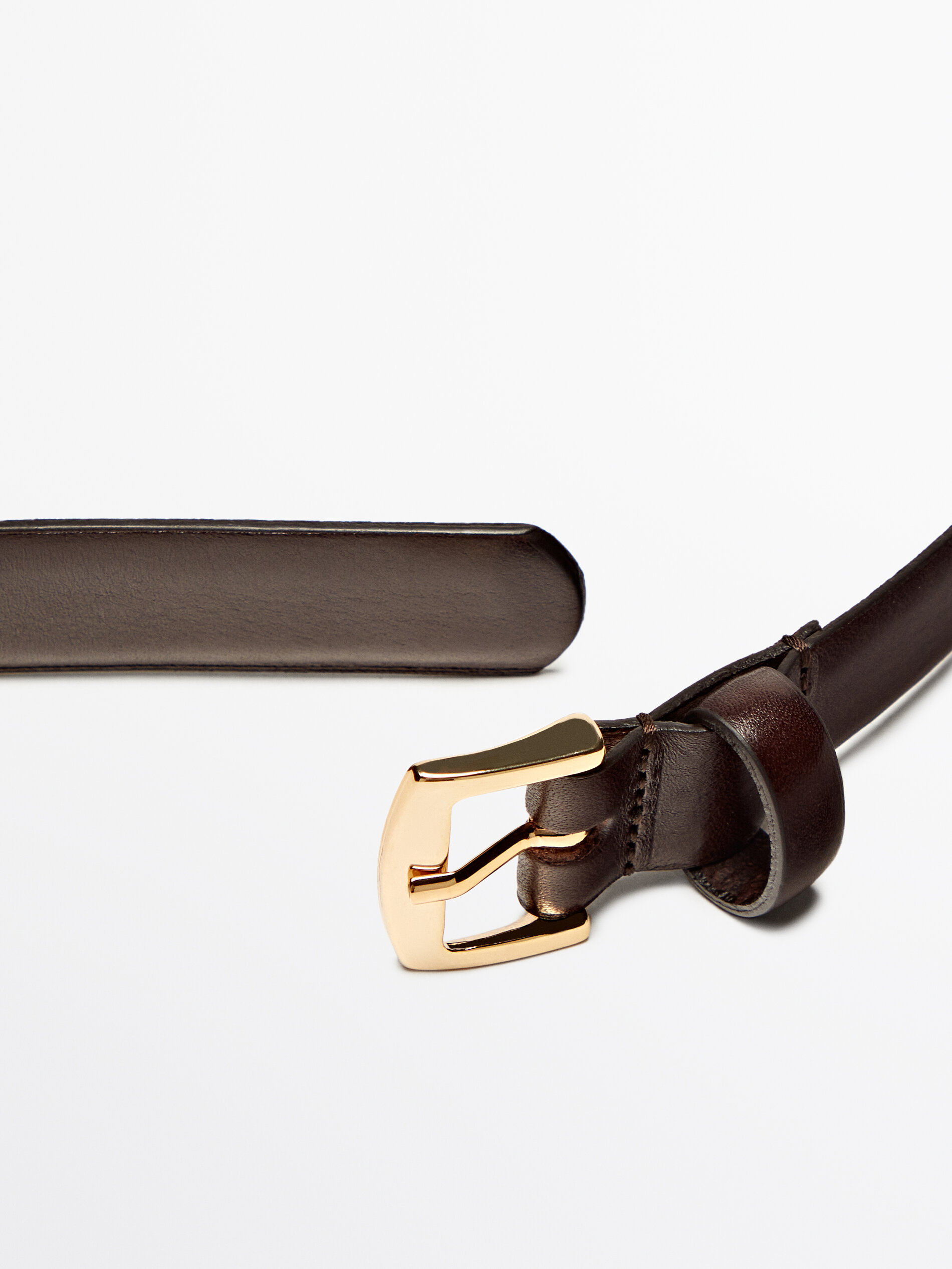 Leather belt with square buckle