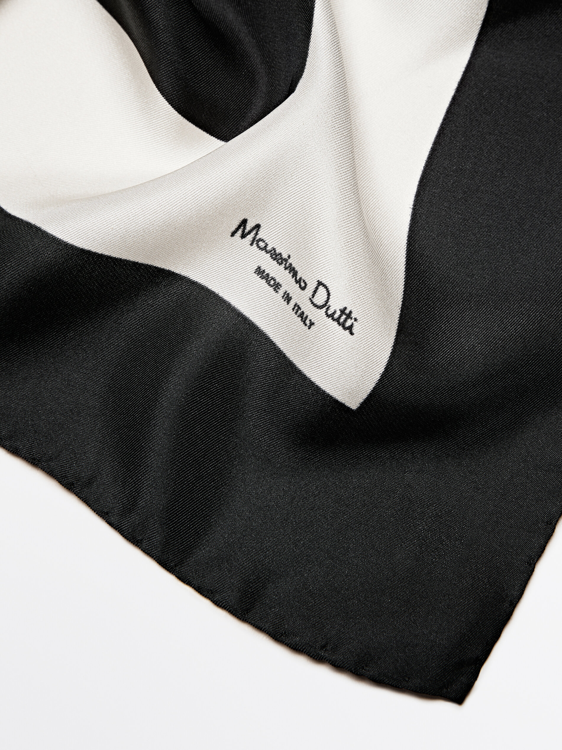 Massimo dutti silk discount scarf