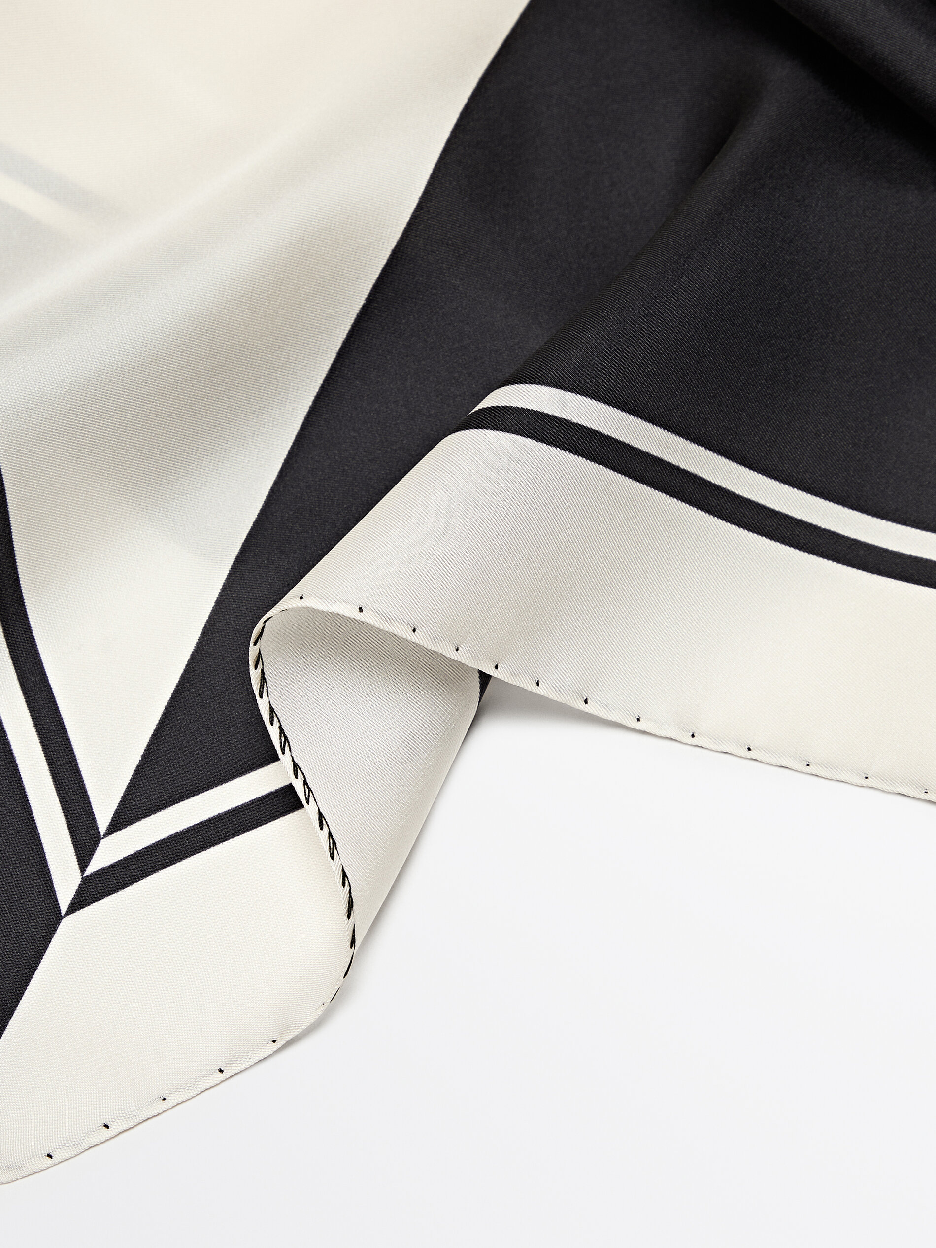 Contrast 100 silk scarf Cream Scarves Massimo Dutti