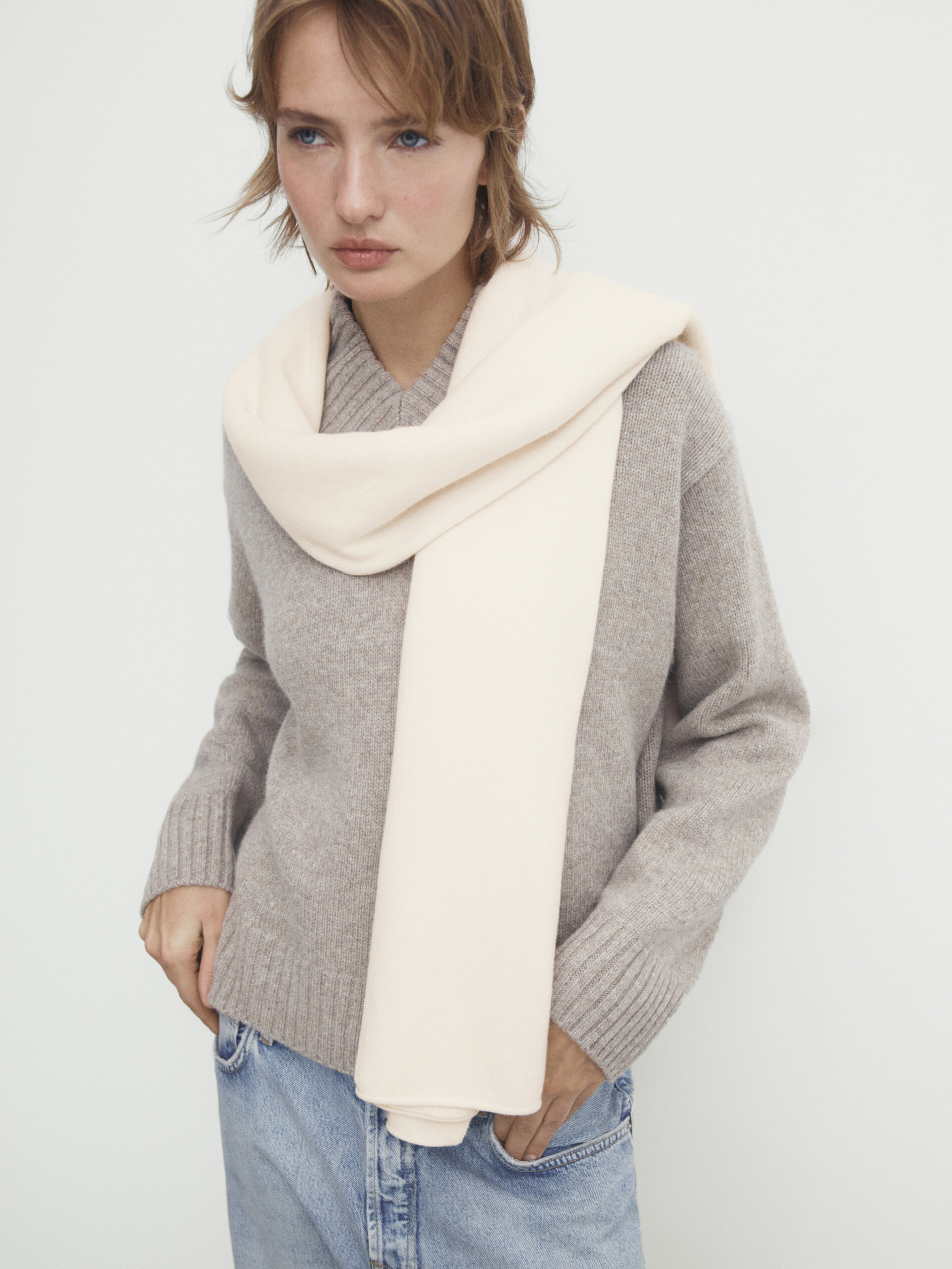 Fine wool blend scarf