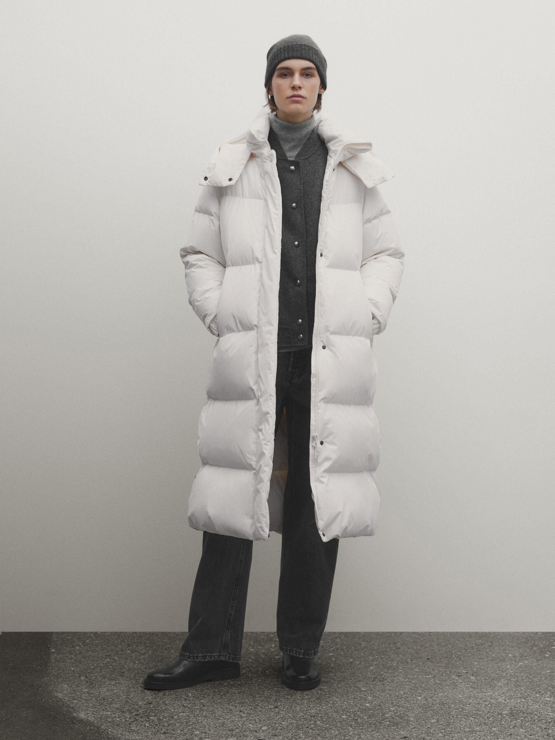 Hooded technical jacket with down and feathers filling